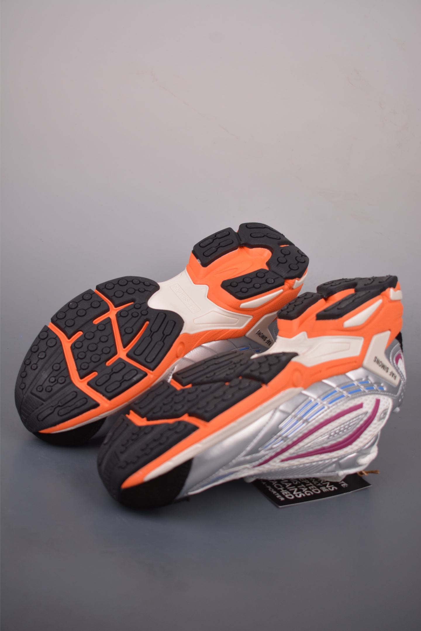 外贸爆款 RAF SIMONS Antei 先锋潮流 复古低帮休闲鞋 HR830002S 外贸爆款 RAF SIMONS Antei 先锋潮流 复古低帮休闲鞋 HR830002S