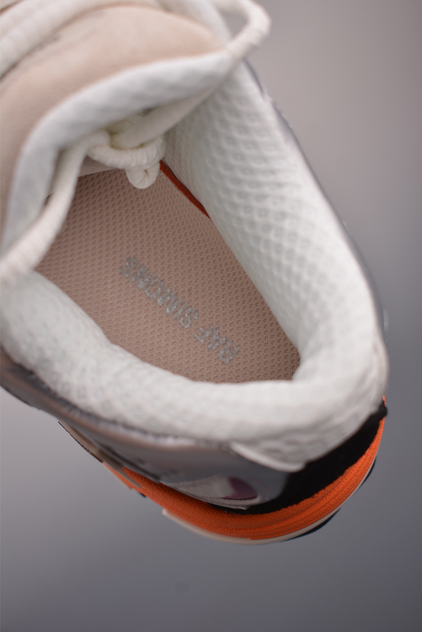 外贸爆款 RAF SIMONS Antei 先锋潮流 复古低帮休闲鞋 HR830002S 外贸爆款 RAF SIMONS Antei 先锋潮流 复古低帮休闲鞋 HR830002S