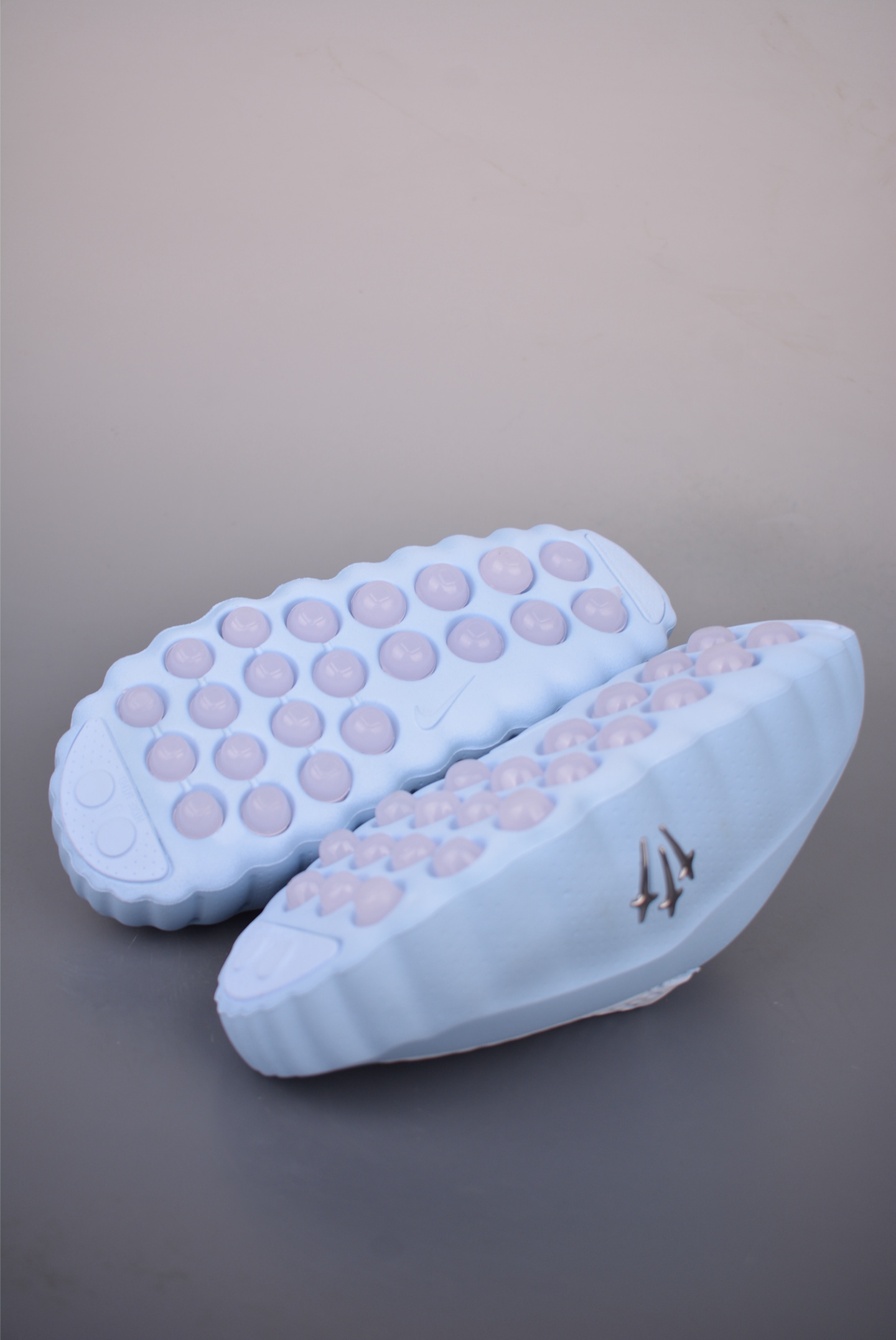Nike Mind 001 神经科学足底按摩拖鞋 穿孔透气半拖 HY5028-001