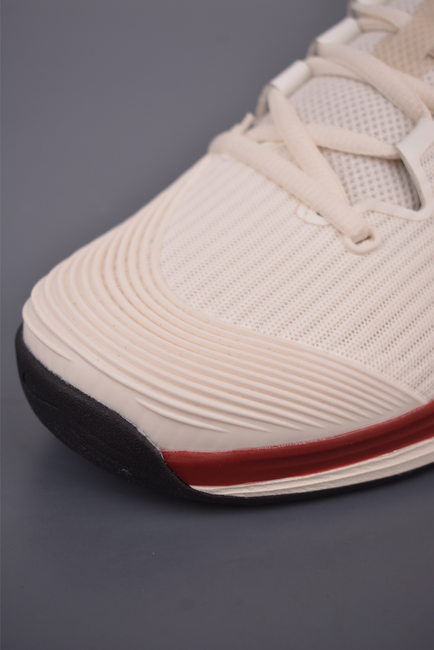 Nike Vapor 12 减震防滑透气 低帮网球鞋 中底泡棉记忆回弹 鞋身独特排水槽设计 FV5554-104 Nike Vapor 12 减震防滑透气 低帮网球鞋 中底泡棉记忆回弹 鞋身独特排水槽设计 FV5554-104