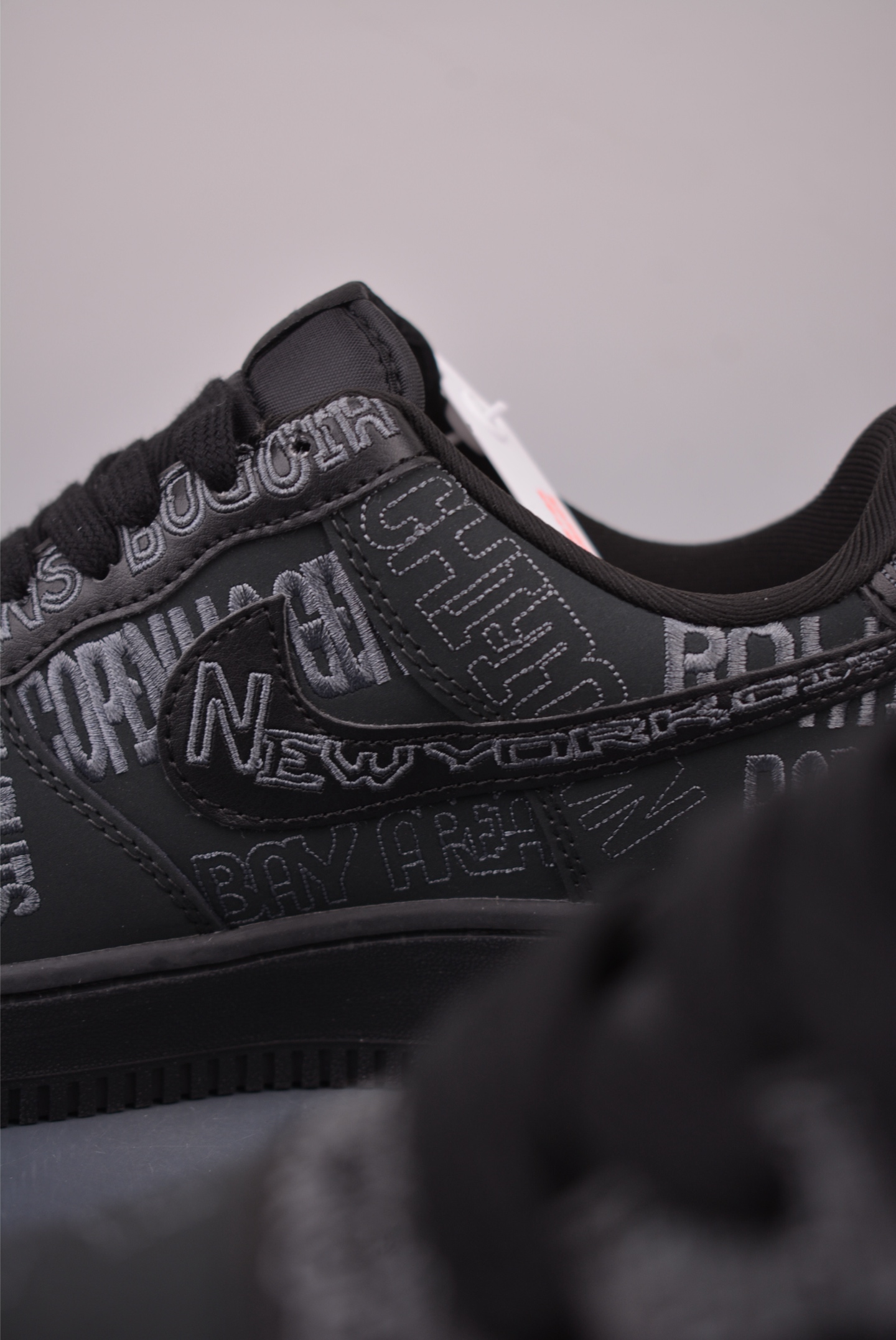 Nike Air Force 1 Low 灰黑字母 II1549-001
