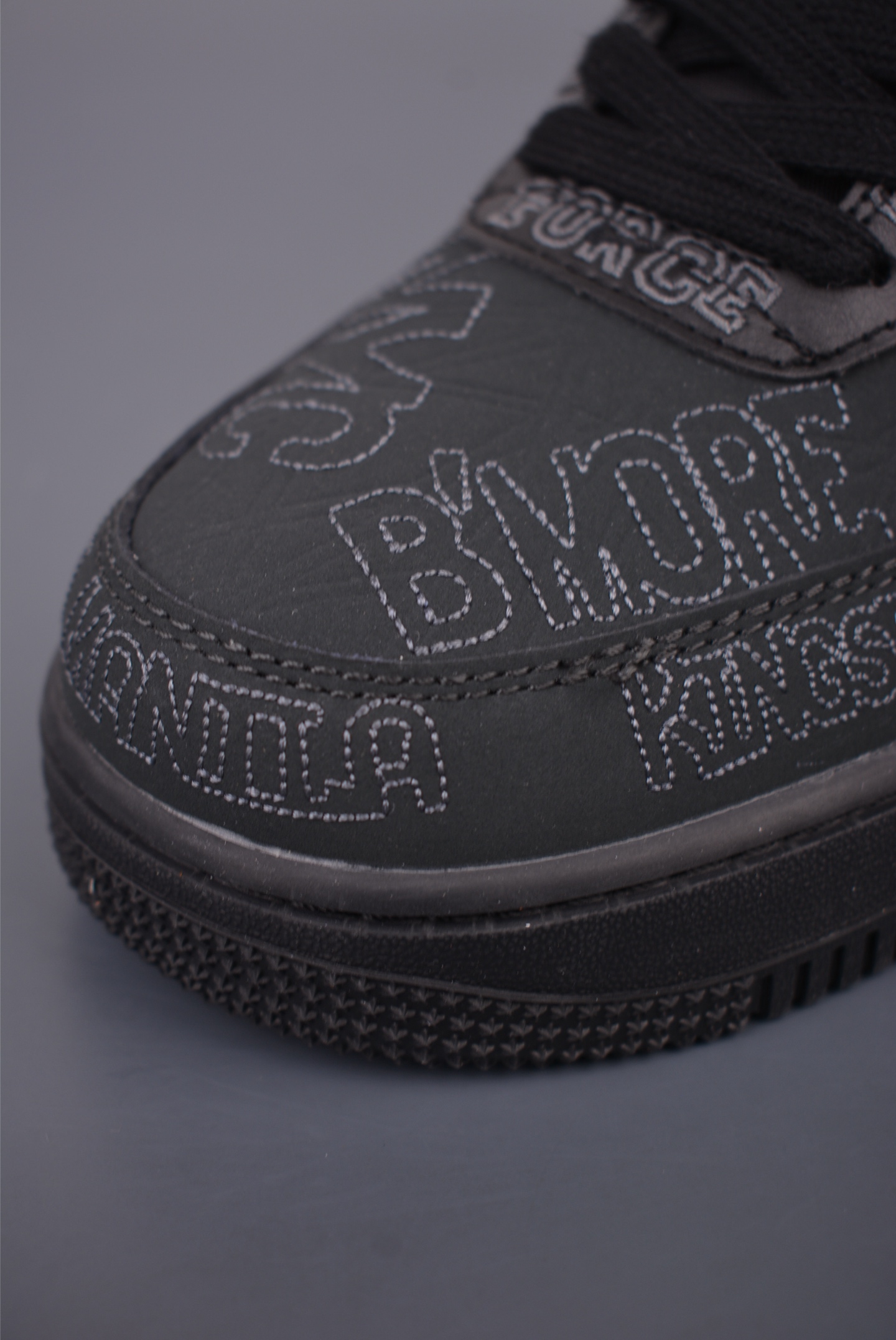 Nike Air Force 1 Low 灰黑字母 II1549-001