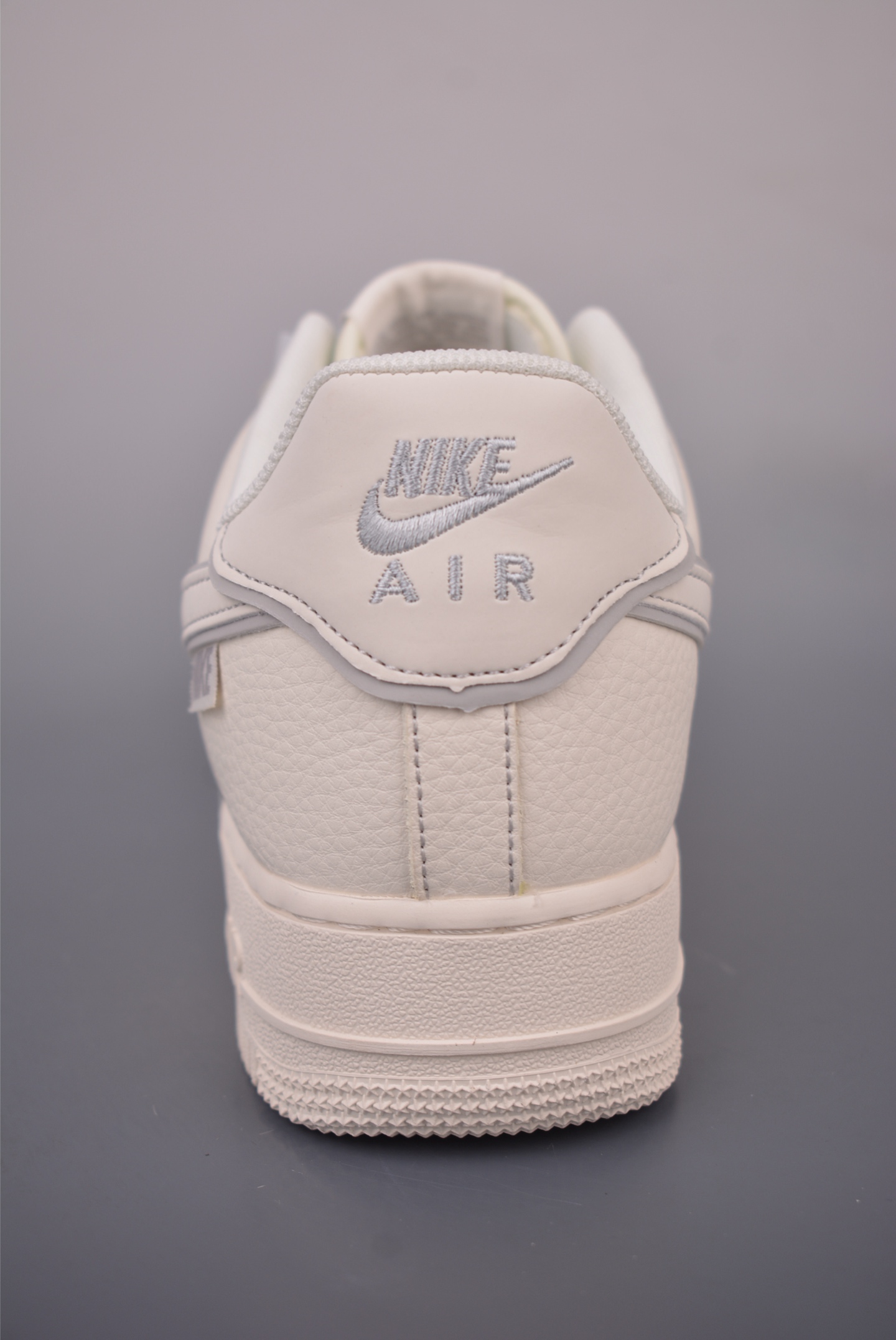 Nike Air Force 1 Low 灰白 DN9688-120-Top High Quatity Cheap Sneakers Fashion Clothing Clothes Bags handbags Shoes of all Brand wholesale With The best Quality And Beautiful Price from China Factory Chinese suppliers wholesaler seller Nike Air Force 1 Low 灰白 DN9688-120
