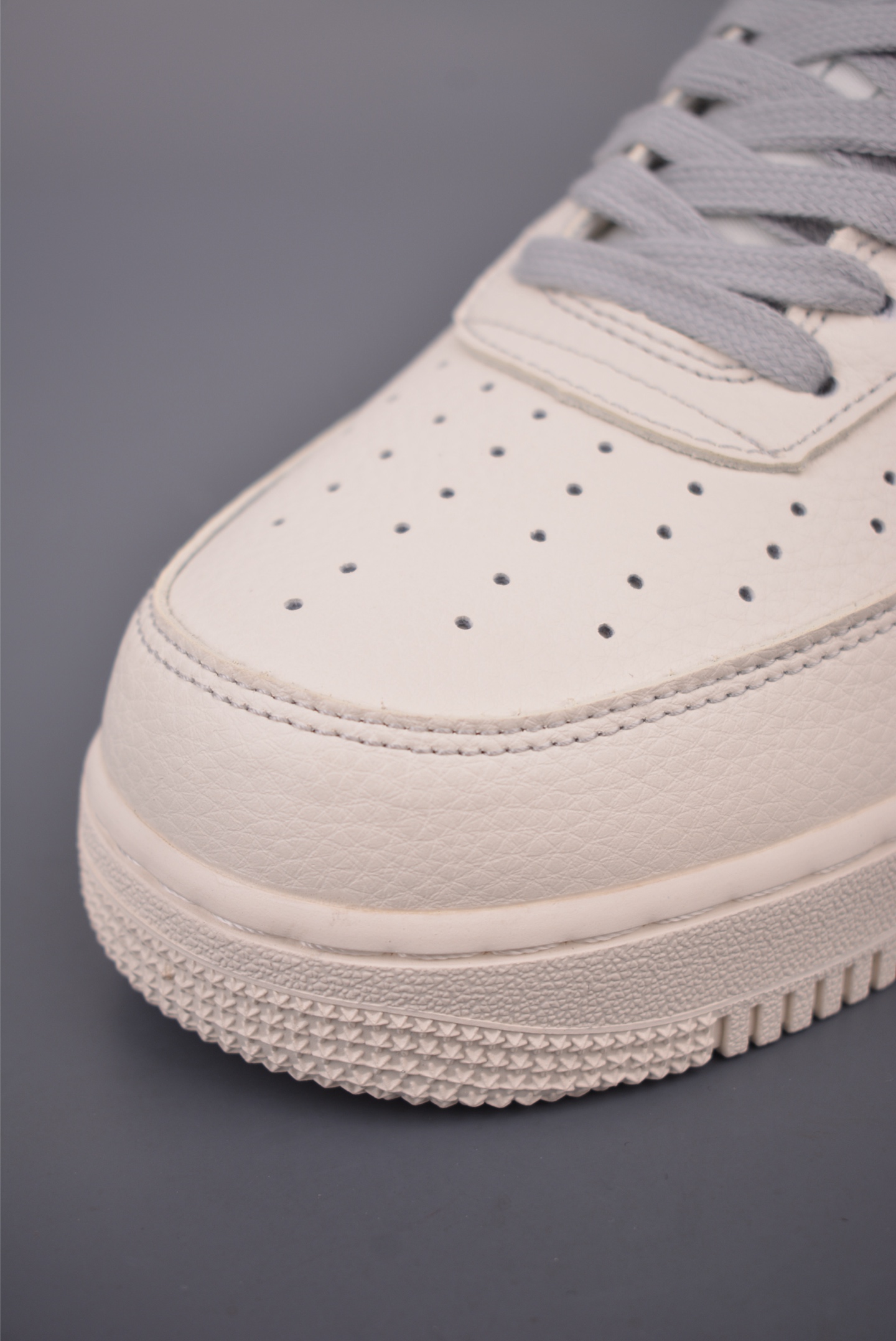 Nike Air Force 1 Low 灰白 DN9688-120-Top High Quatity Cheap Sneakers Fashion Clothing Clothes Bags handbags Shoes of all Brand wholesale With The best Quality And Beautiful Price from China Factory Chinese suppliers wholesaler seller Nike Air Force 1 Low 灰白 DN9688-120