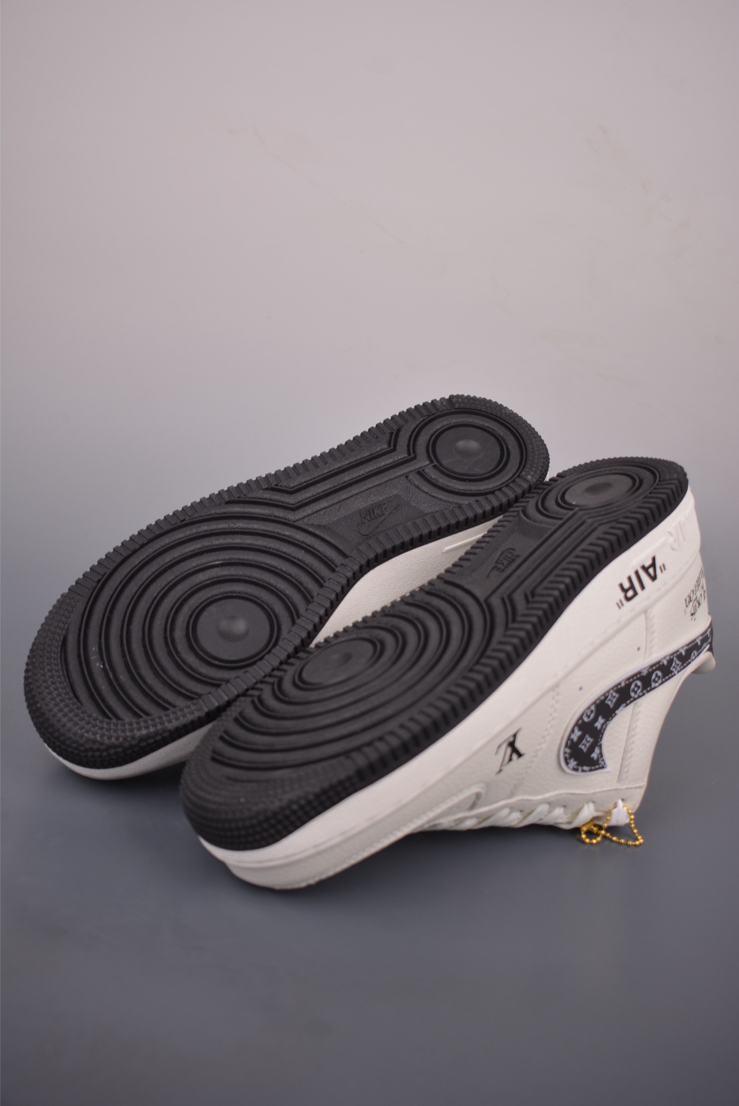 Nike Air Force 1 Low LV联名 WY0655-104 Nike Air Force 1 Low LV联名 WY0655-104