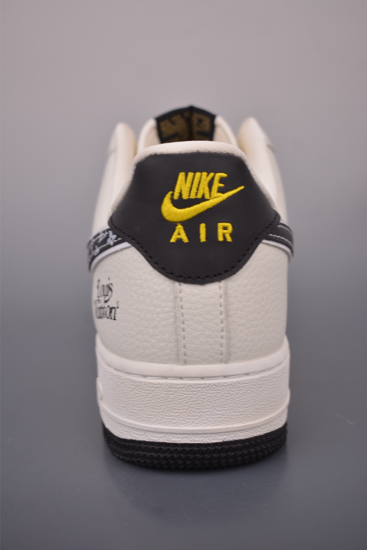 Nike Air Force 1 Low LV联名 WY0655-104 Nike Air Force 1 Low LV联名 WY0655-104