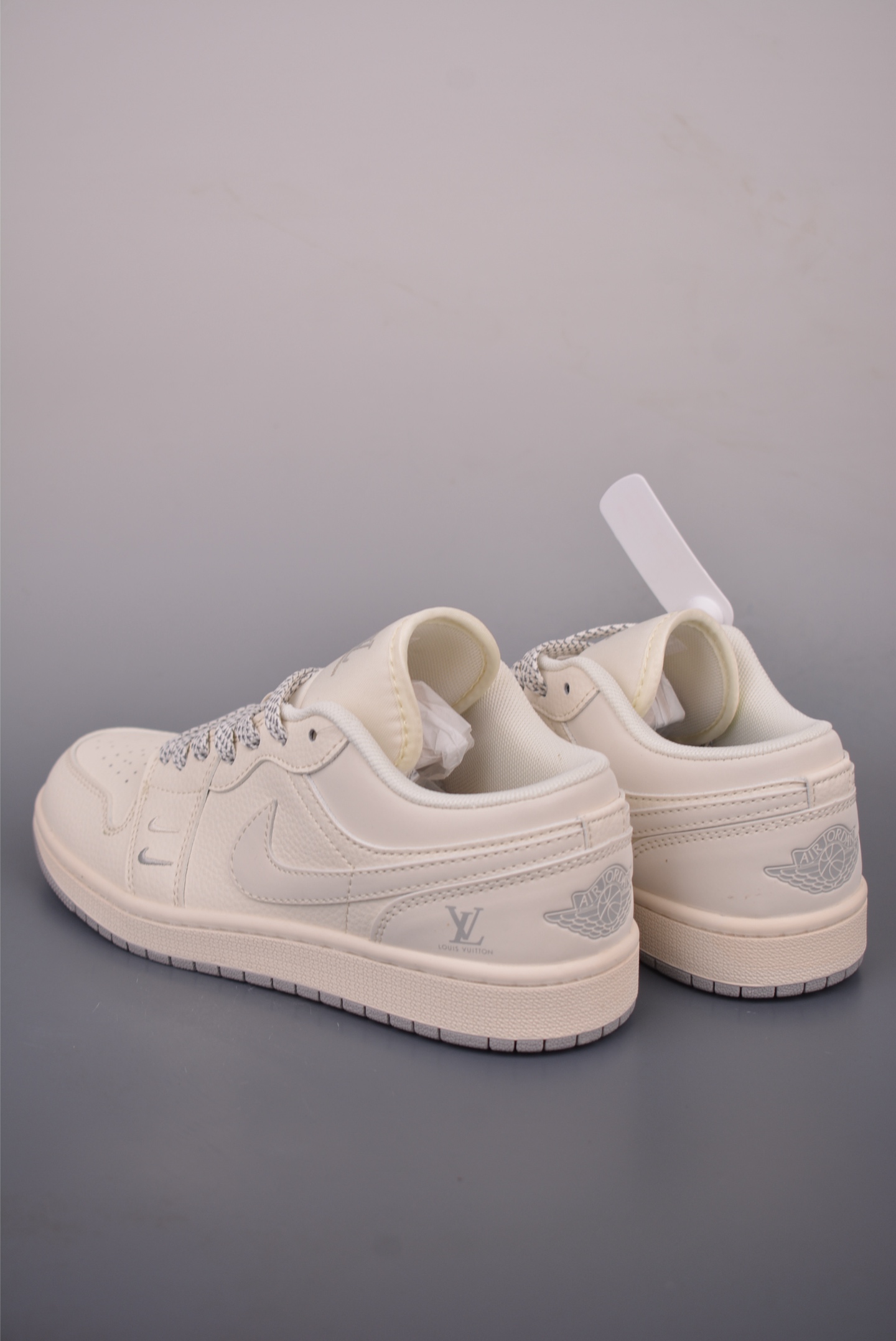 Nike Jordan Air Jordan 1 LV联名 XX3168-169 Nike Jordan Air Jordan 1 LV联名 XX3168-169