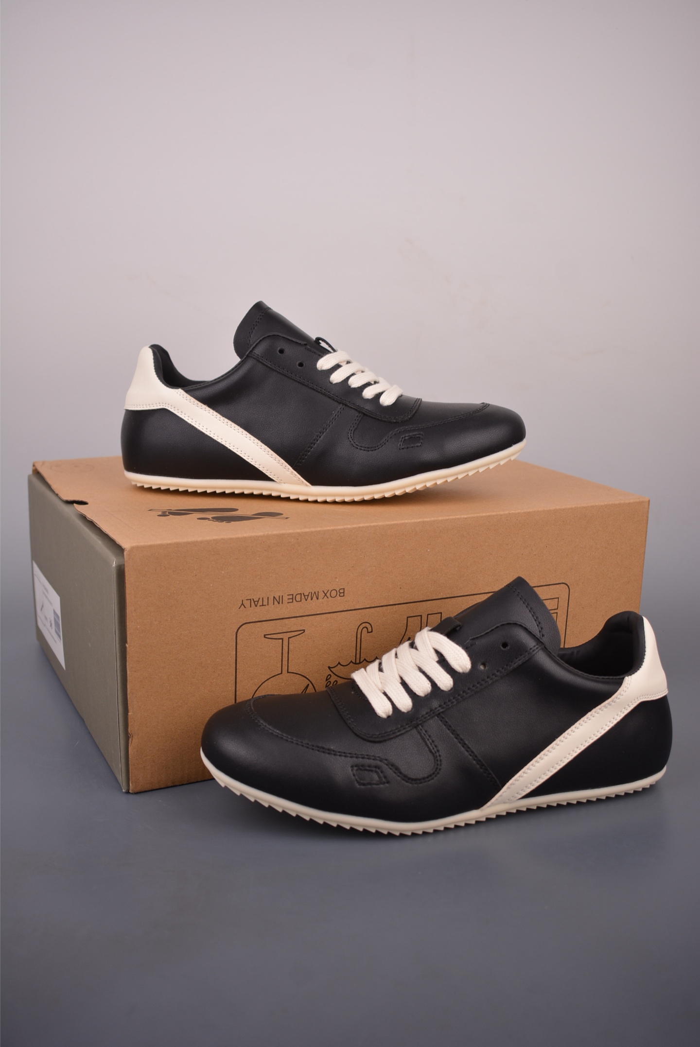 RO / Rick Owens 瑞克·欧文斯 Runner 薄底款 R6812-Top High Quatity Cheap Sneakers Fashion Clothing Clothes Bags handbags Shoes of all Brand wholesale With The best Quality And Beautiful Price from China Factory Chinese suppliers wholesaler seller RO / Rick Owens 瑞克·欧文斯 Runner 薄底款 R6812