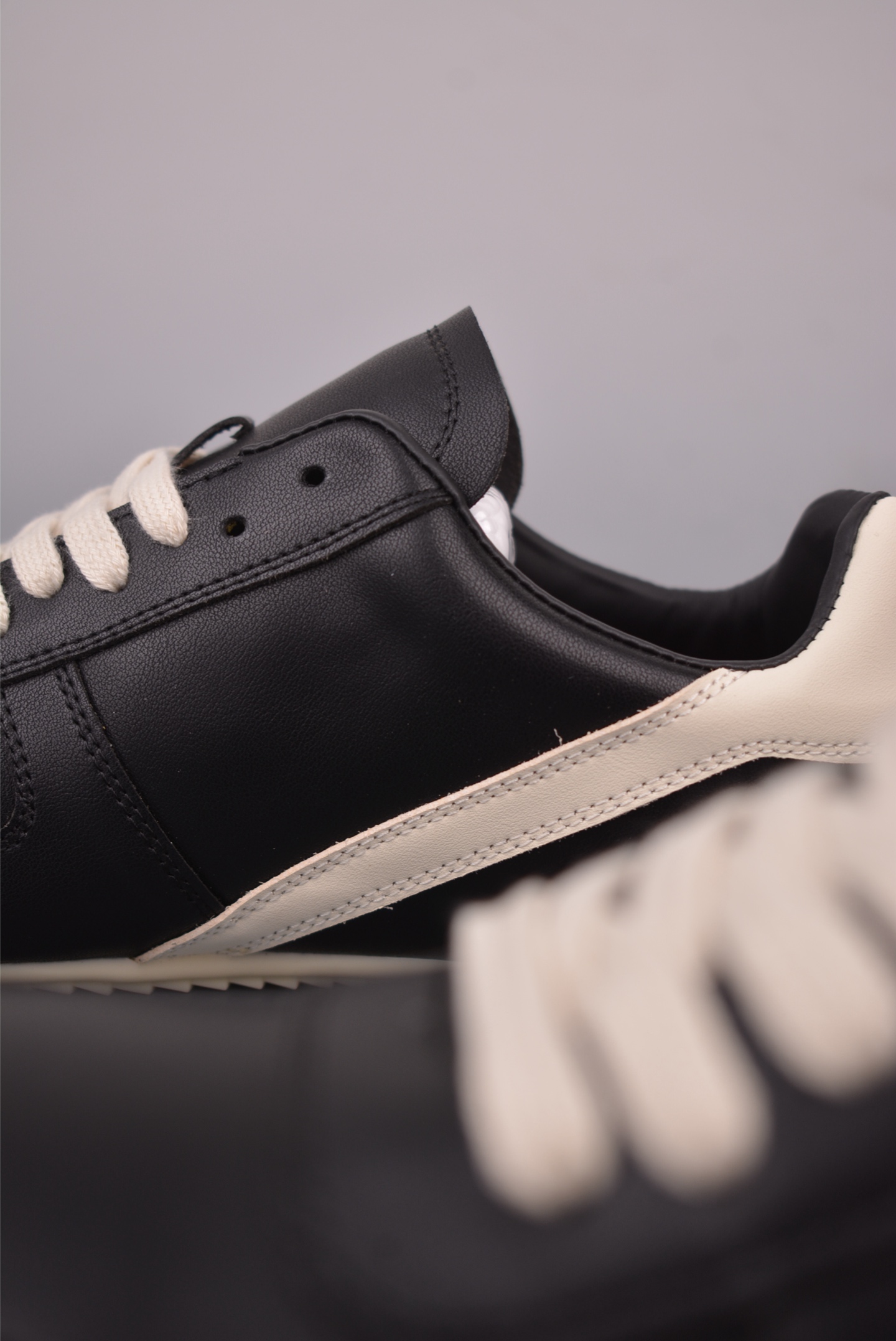 RO / Rick Owens 瑞克·欧文斯 Runner 薄底款 R6812-Top High Quatity Cheap Sneakers Fashion Clothing Clothes Bags handbags Shoes of all Brand wholesale With The best Quality And Beautiful Price from China Factory Chinese suppliers wholesaler seller RO / Rick Owens 瑞克·欧文斯 Runner 薄底款 R6812