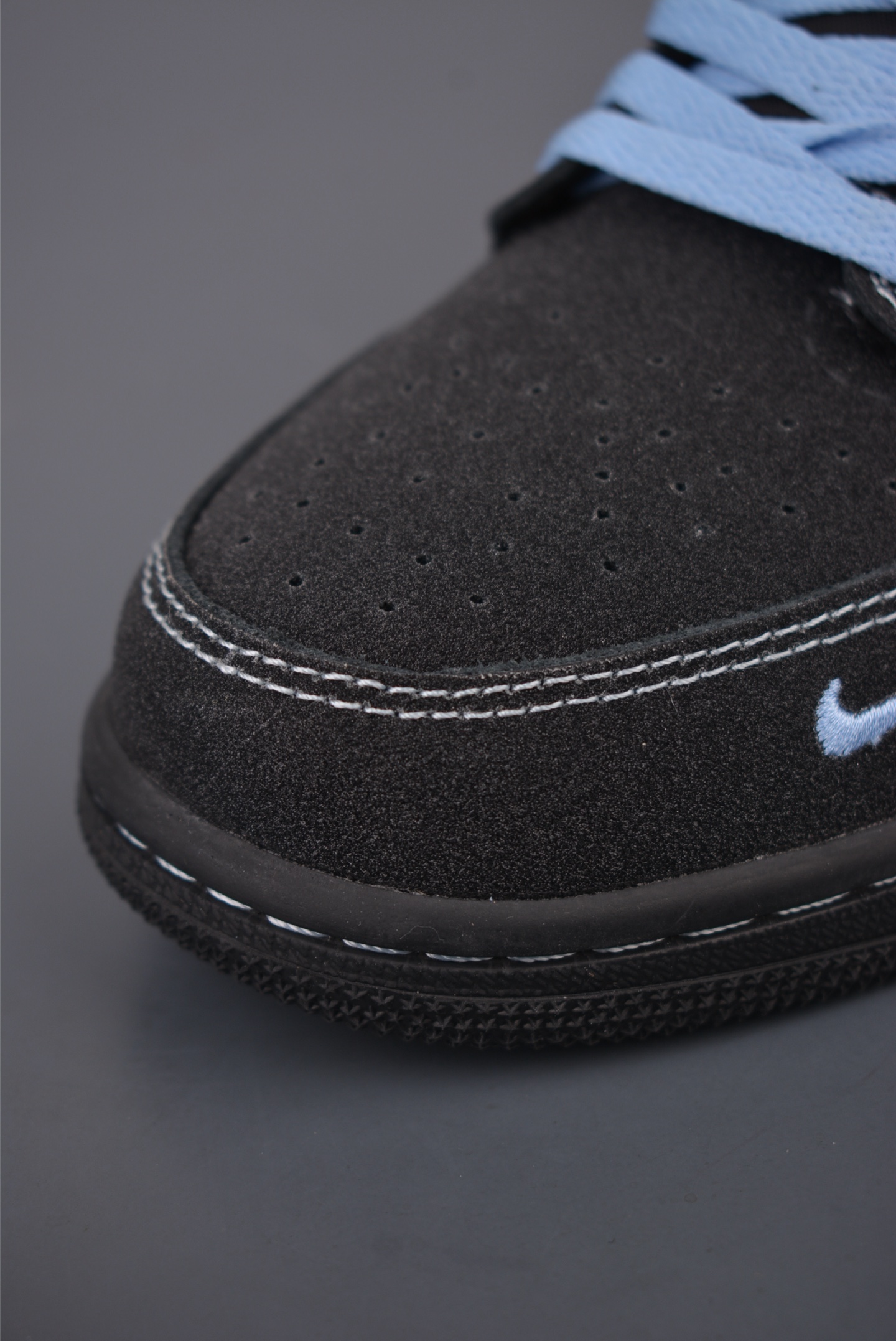 Nike Jordan Air Jordan 1 黑冰蓝 LD8888-017-Top High Quatity Cheap Sneakers Fashion Clothing Clothes Bags handbags Shoes of all Brand wholesale With The best Quality And Beautiful Price from China Factory Chinese suppliers wholesaler seller Nike Jordan Air Jordan 1 黑冰蓝 LD8888-017