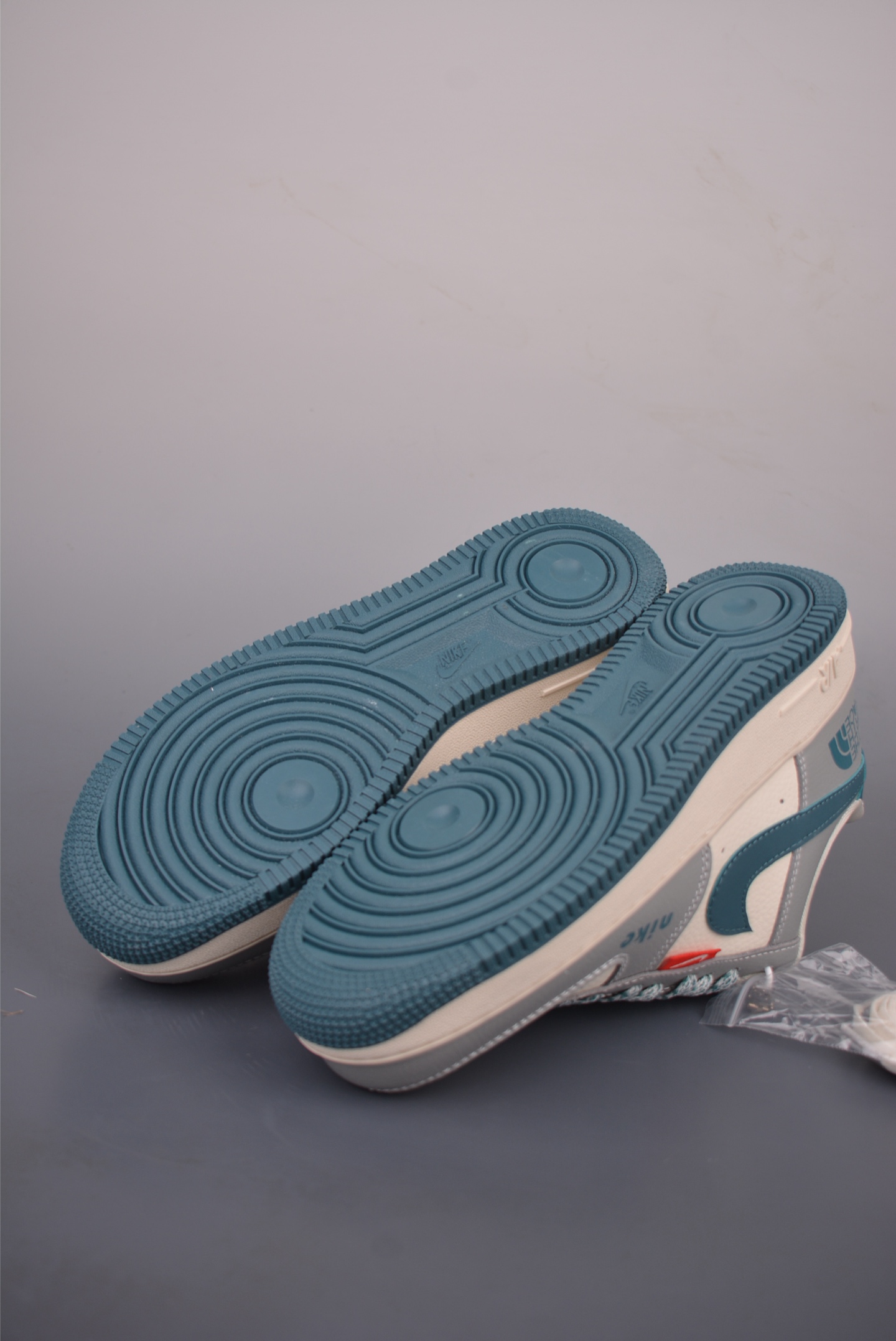 Nike Air Force 1 Low 北面联名 DN1688-819-Top High Quatity Cheap Sneakers Fashion Clothing Clothes Bags handbags Shoes of all Brand wholesale With The best Quality And Beautiful Price from China Factory Chinese suppliers wholesaler seller Nike Air Force 1 Low 北面联名 DN1688-819