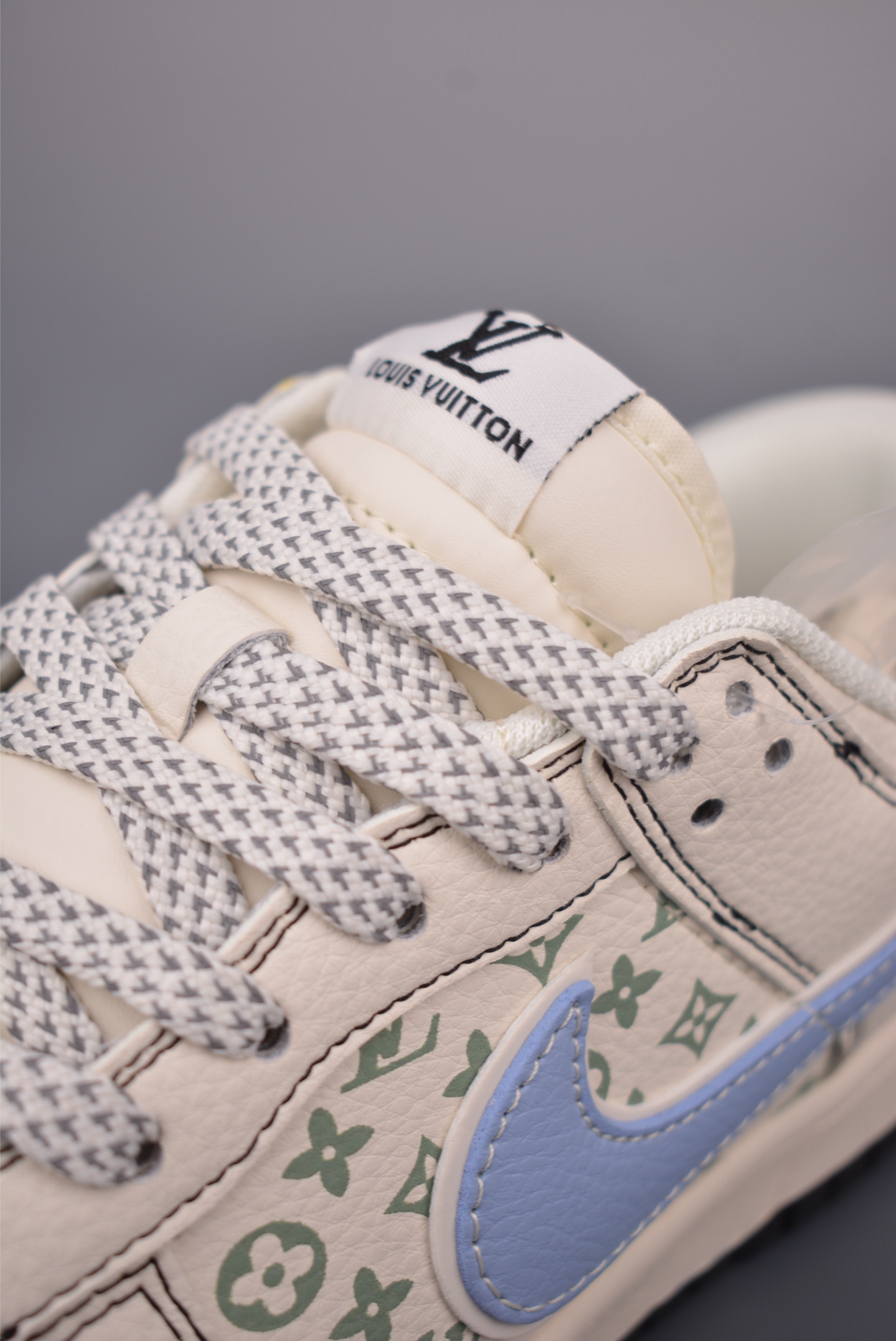 Nike SB Dunk Low LV联名 XX3168-143-Top High Quatity Cheap Sneakers Fashion Clothing Clothes Bags handbags Shoes of all Brand wholesale With The best Quality And Beautiful Price from China Factory Chinese suppliers wholesaler seller Nike SB Dunk Low LV联名 XX3168-143