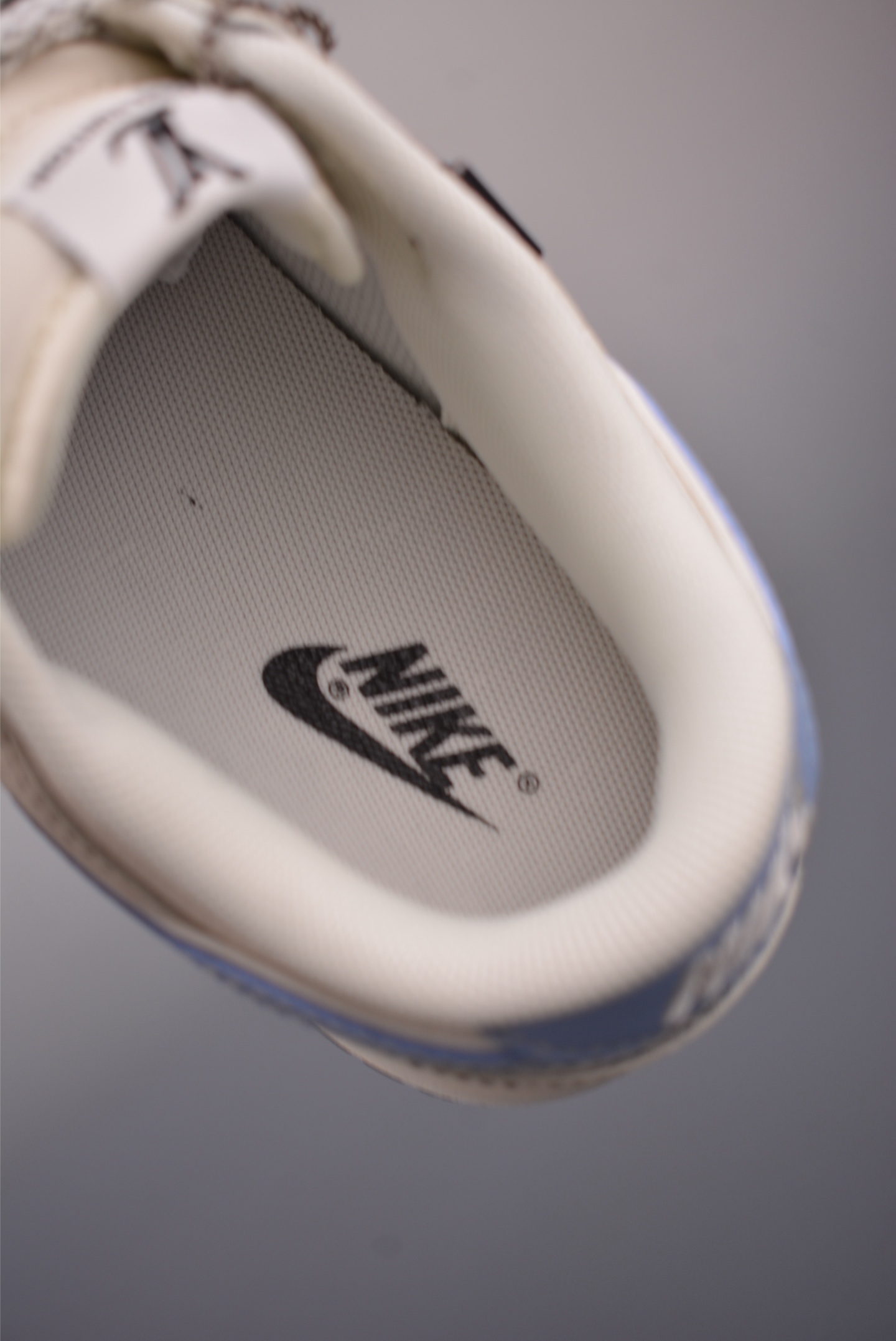 Nike SB Dunk Low LV联名 XX3168-143-Top High Quatity Cheap Sneakers Fashion Clothing Clothes Bags handbags Shoes of all Brand wholesale With The best Quality And Beautiful Price from China Factory Chinese suppliers wholesaler seller Nike SB Dunk Low LV联名 XX3168-143