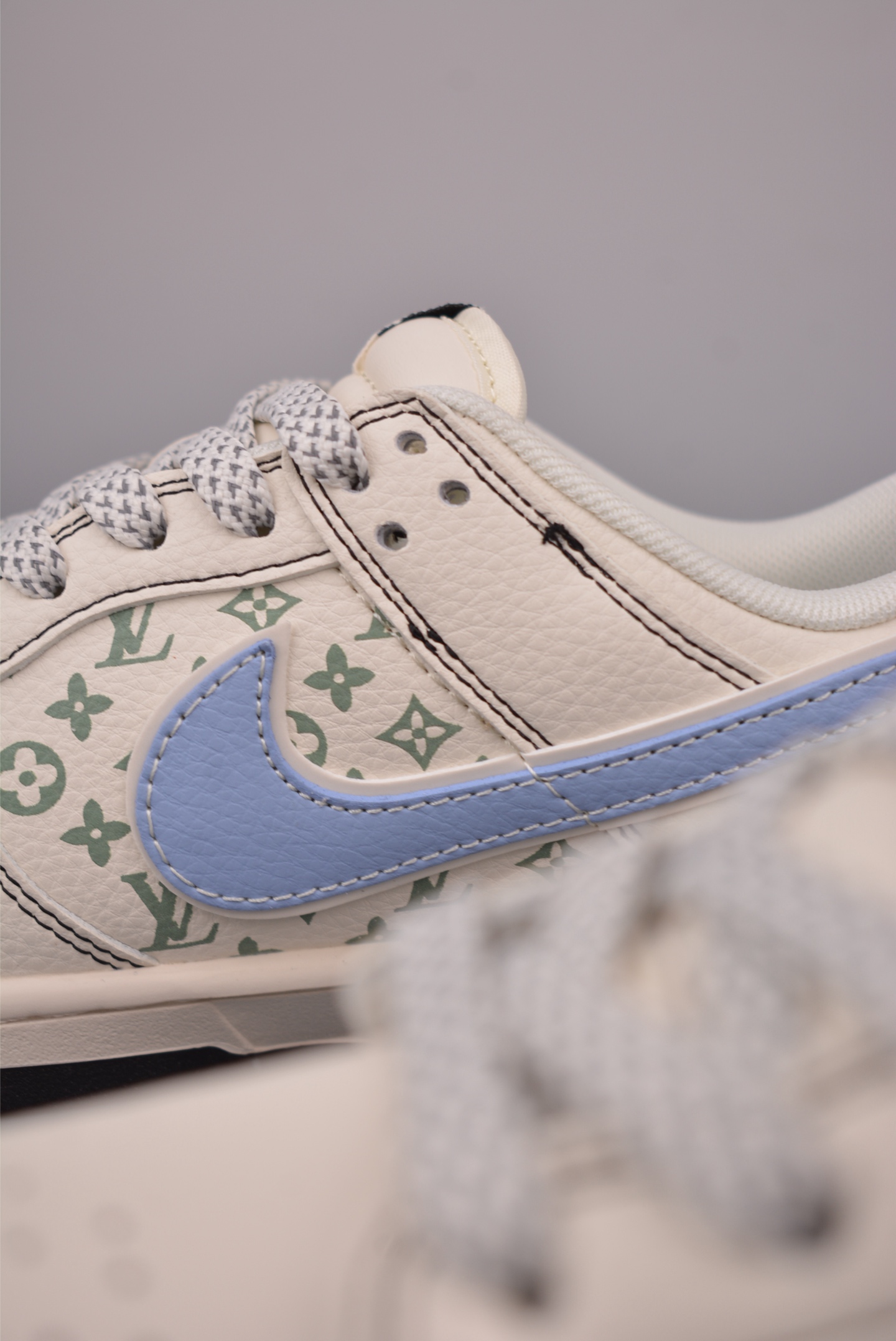 Nike SB Dunk Low LV联名 XX3168-143-Top High Quatity Cheap Sneakers Fashion Clothing Clothes Bags handbags Shoes of all Brand wholesale With The best Quality And Beautiful Price from China Factory Chinese suppliers wholesaler seller Nike SB Dunk Low LV联名 XX3168-143