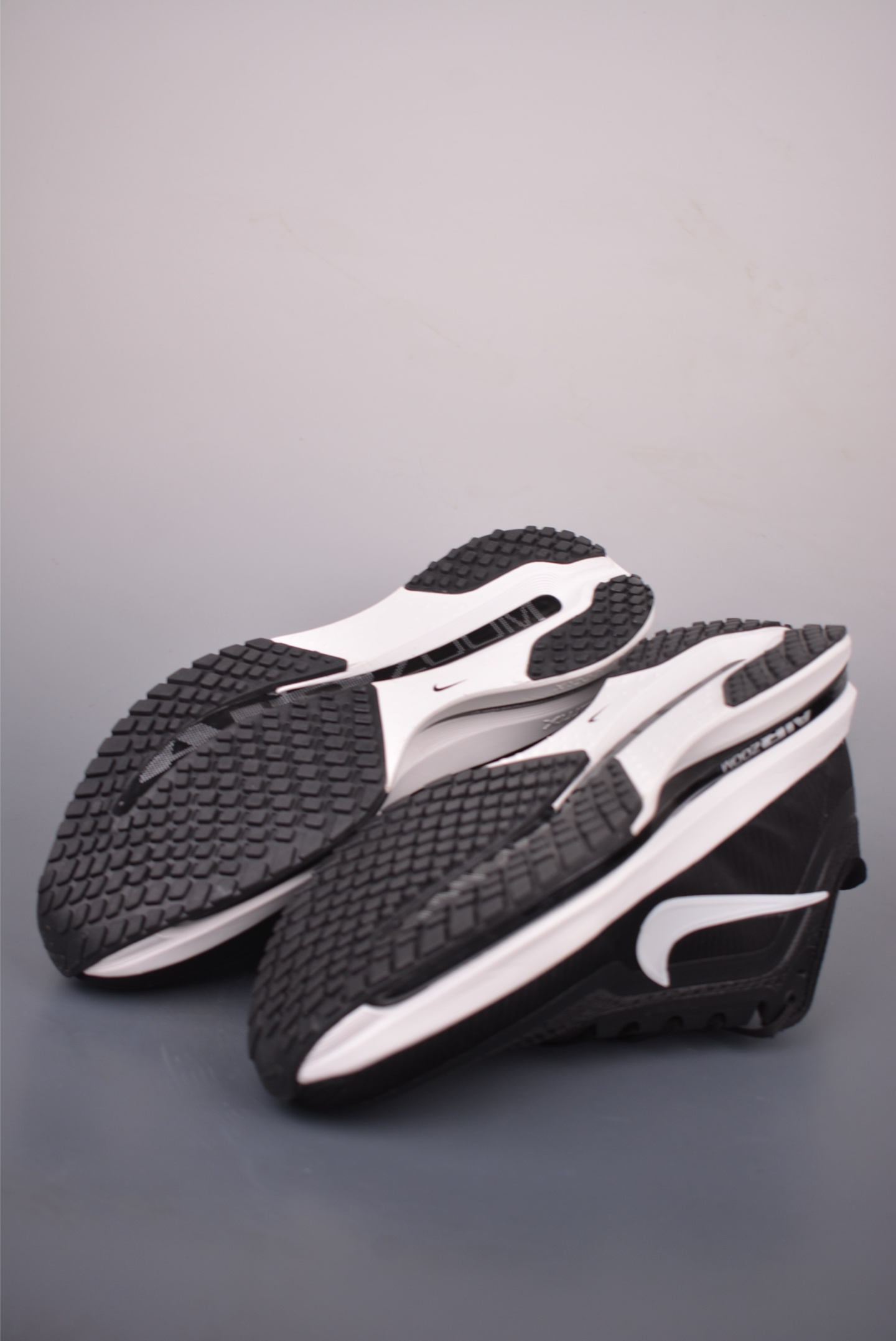 Nike Pegasus Premium 版本 减震防滑耐磨透气 低帮跑步鞋 HQ2592-303 Nike Pegasus Premium 版本 减震防滑耐磨透气 低帮跑步鞋 HQ2592-303