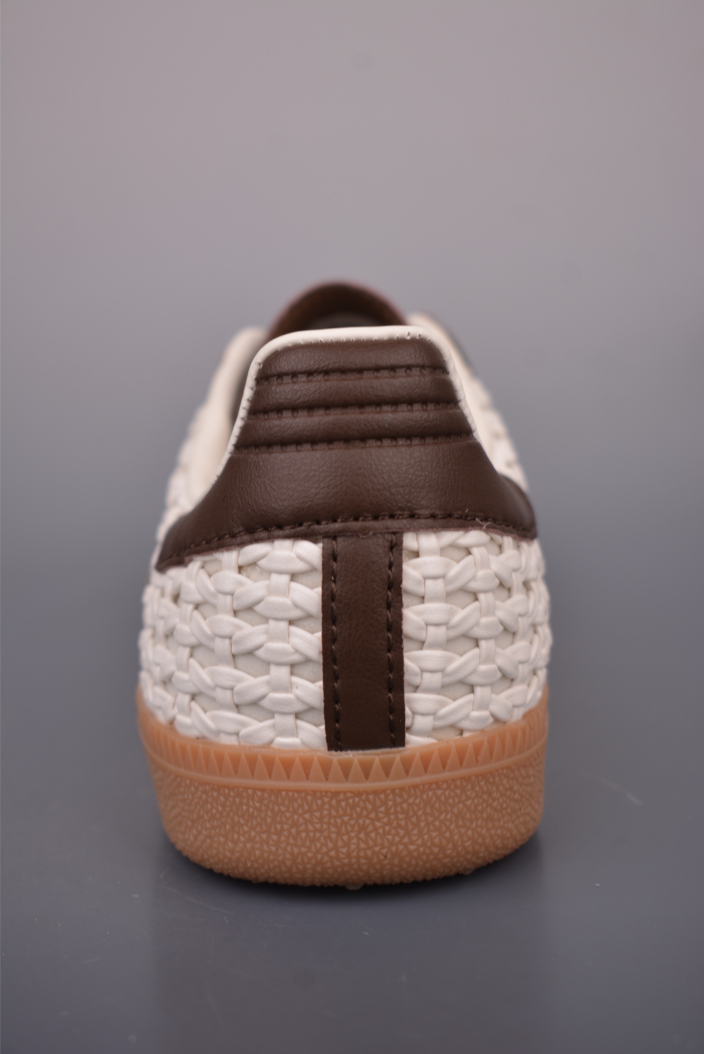 Adidas Samba W 复古桑巴板鞋 IH9373 Adidas Samba W 复古桑巴板鞋 IH9373