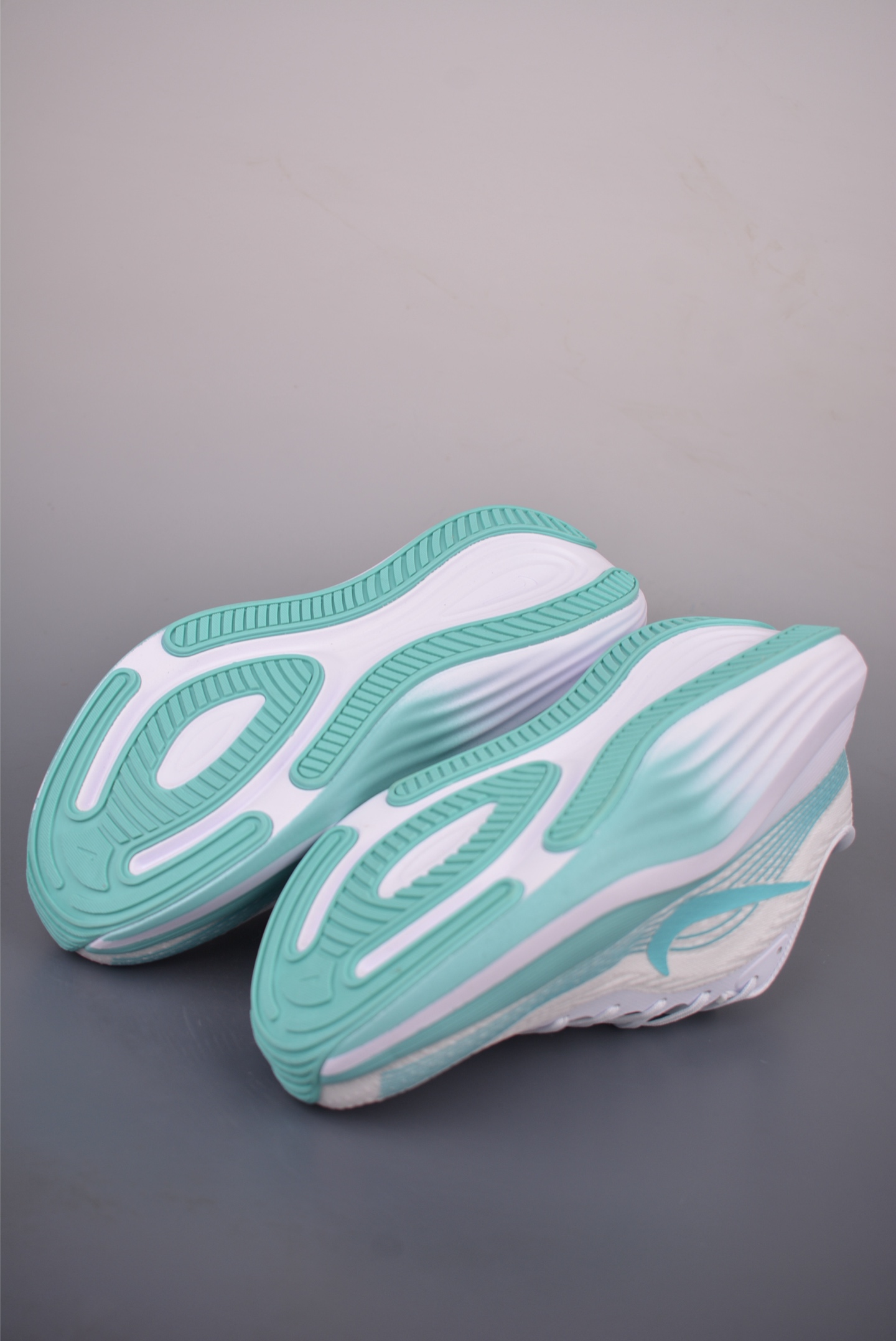 NIKE Journey Run旅程慢跑系列 低帮轻质缓震休闲运动公路跑步鞋 DF5918-100 NIKE Journey Run旅程慢跑系列 低帮轻质缓震休闲运动公路跑步鞋 DF5918-100