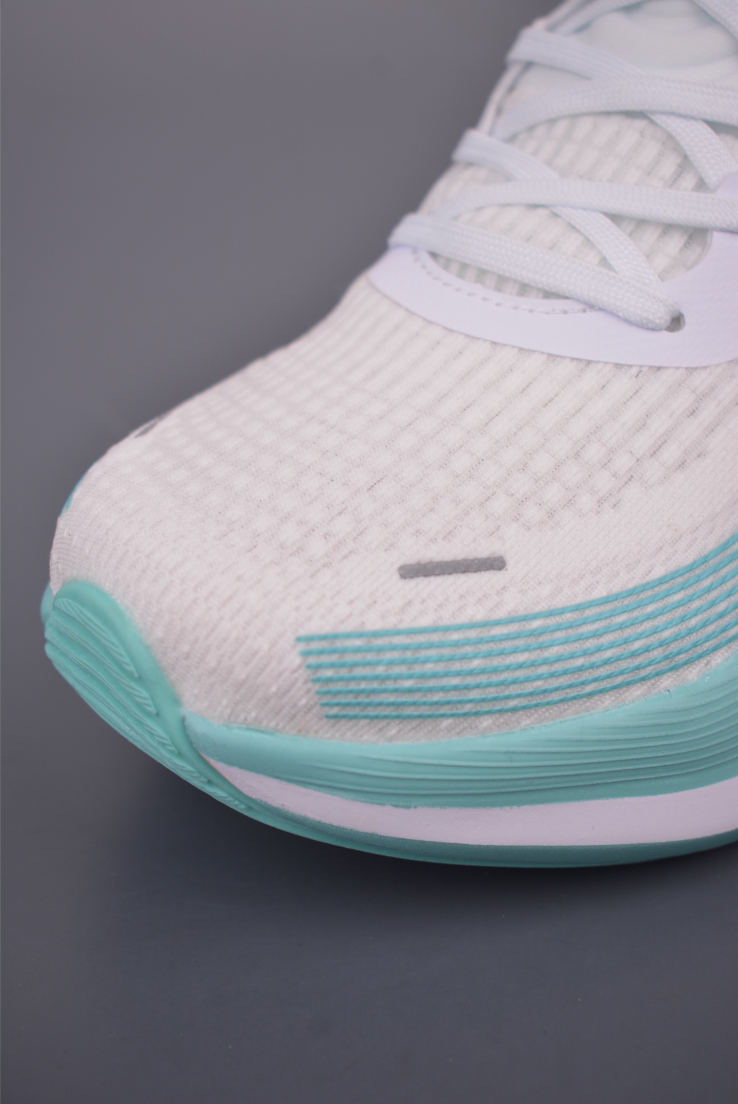 NIKE Journey Run旅程慢跑系列 低帮轻质缓震休闲运动公路跑步鞋 DF5918-100 NIKE Journey Run旅程慢跑系列 低帮轻质缓震休闲运动公路跑步鞋 DF5918-100
