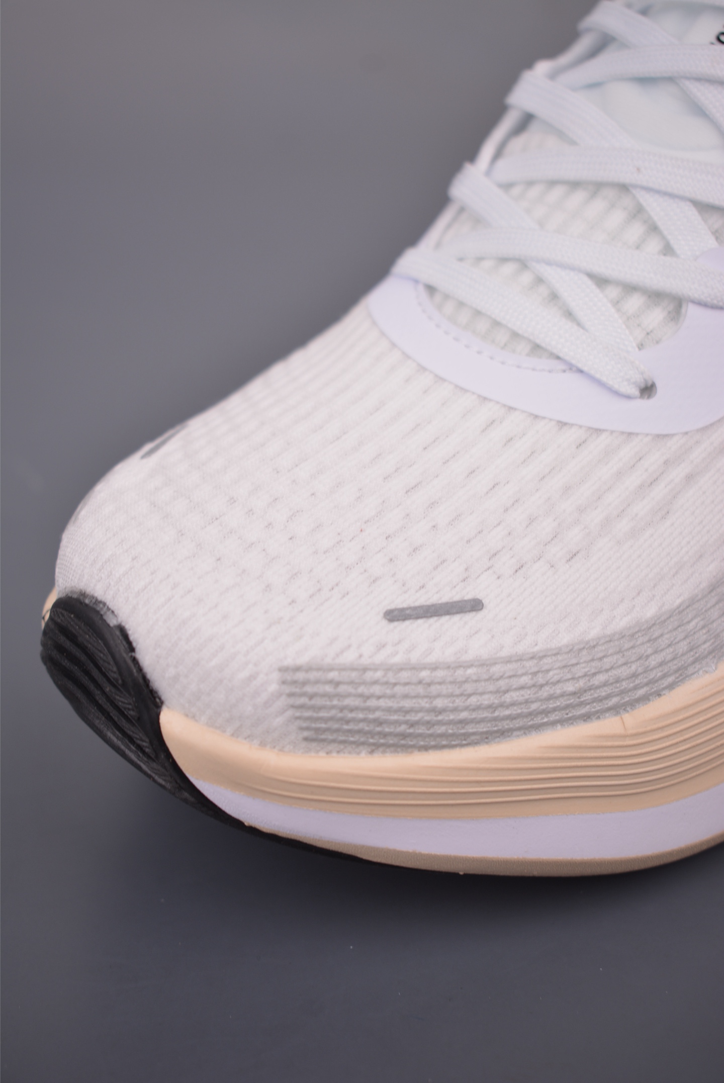 NIKE Journey Run旅程慢跑系列 低帮轻质缓震休闲运动公路跑步鞋 CN5658-100
