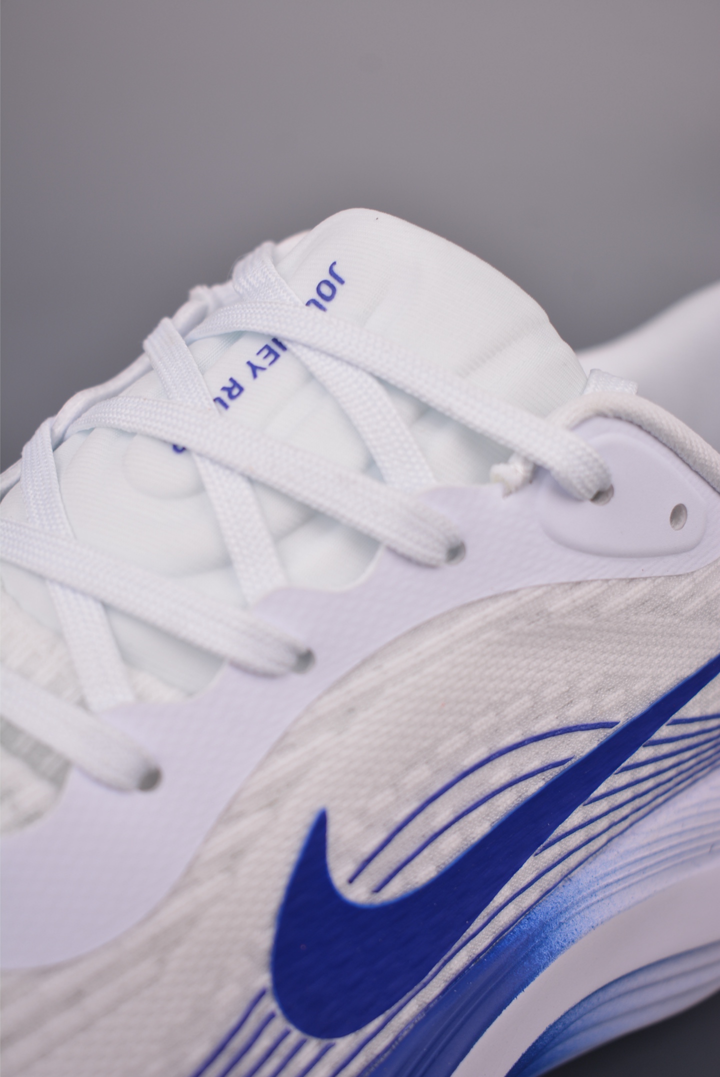 NIKE Journey Run旅程慢跑系列 低帮轻质缓震休闲运动公路跑步鞋 FK7718-101 NIKE Journey Run旅程慢跑系列 低帮轻质缓震休闲运动公路跑步鞋 FK7718-101