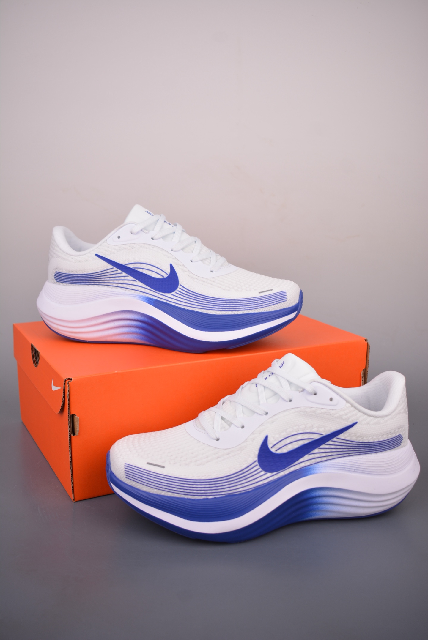 NIKE Journey Run旅程慢跑系列 低帮轻质缓震休闲运动公路跑步鞋 FK7718-101 NIKE Journey Run旅程慢跑系列 低帮轻质缓震休闲运动公路跑步鞋 FK7718-101