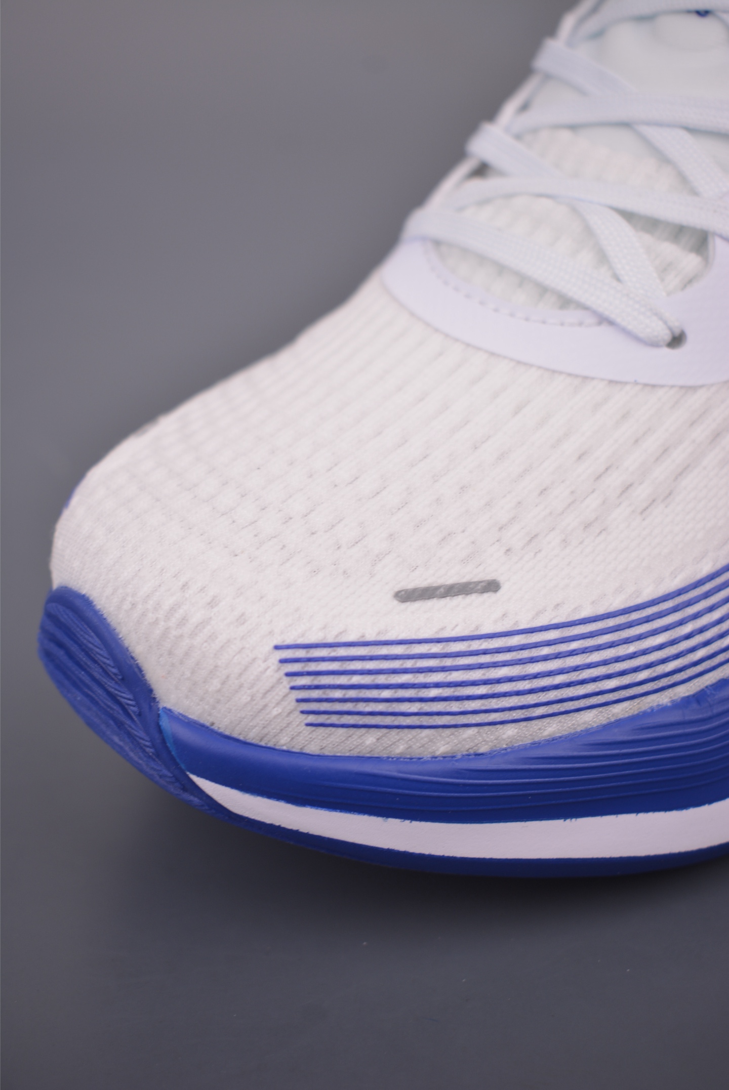 NIKE Journey Run旅程慢跑系列 低帮轻质缓震休闲运动公路跑步鞋 FK7718-101 NIKE Journey Run旅程慢跑系列 低帮轻质缓震休闲运动公路跑步鞋 FK7718-101