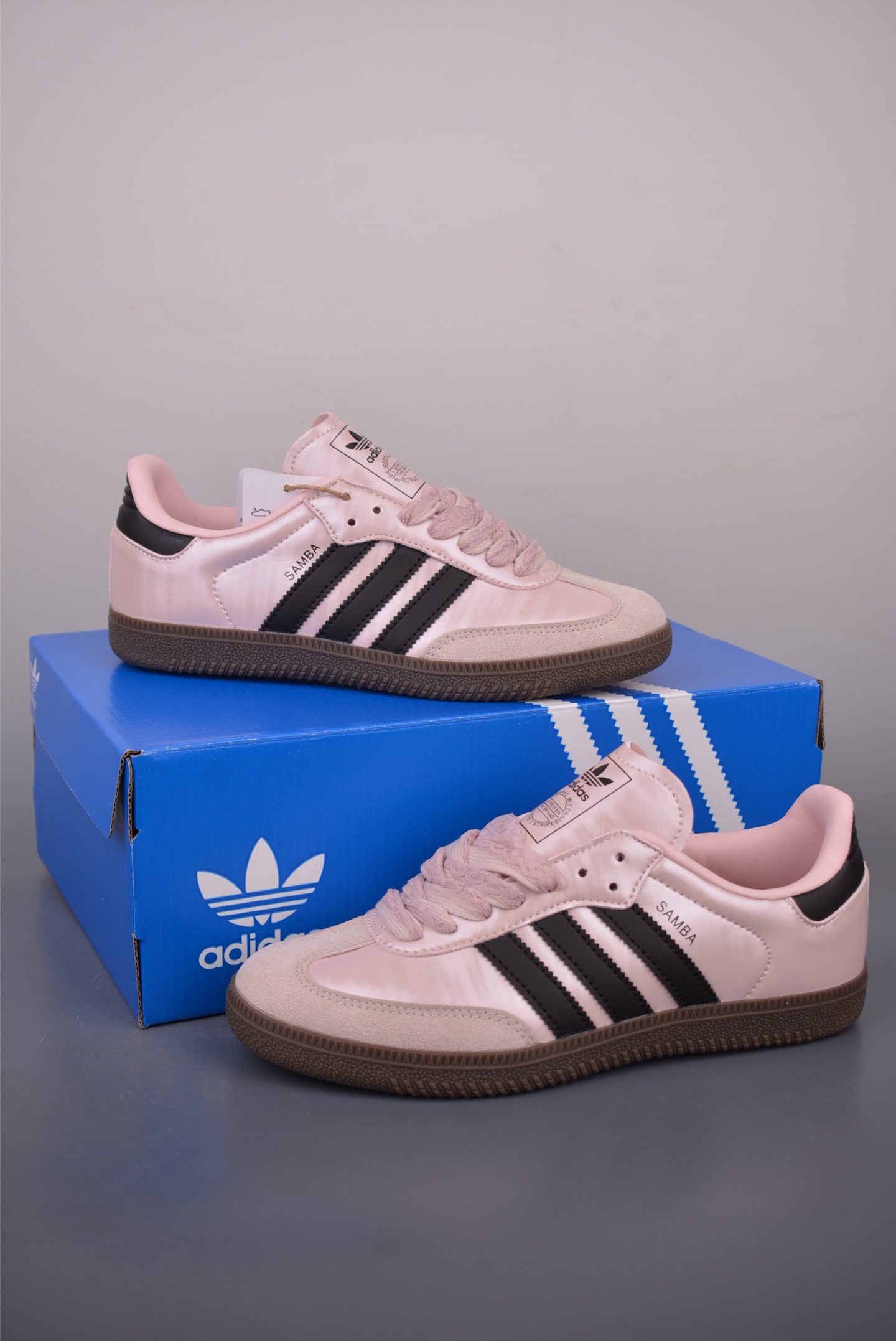 Adidas三叶草SAMBA 休闲板鞋 KJ4305-Top High Quatity Cheap Sneakers Fashion Clothing Clothes Bags handbags Shoes of all Brand wholesale With The best Quality And Beautiful Price from China Factory Chinese suppliers wholesaler seller Adidas三叶草SAMBA 休闲板鞋 KJ4305