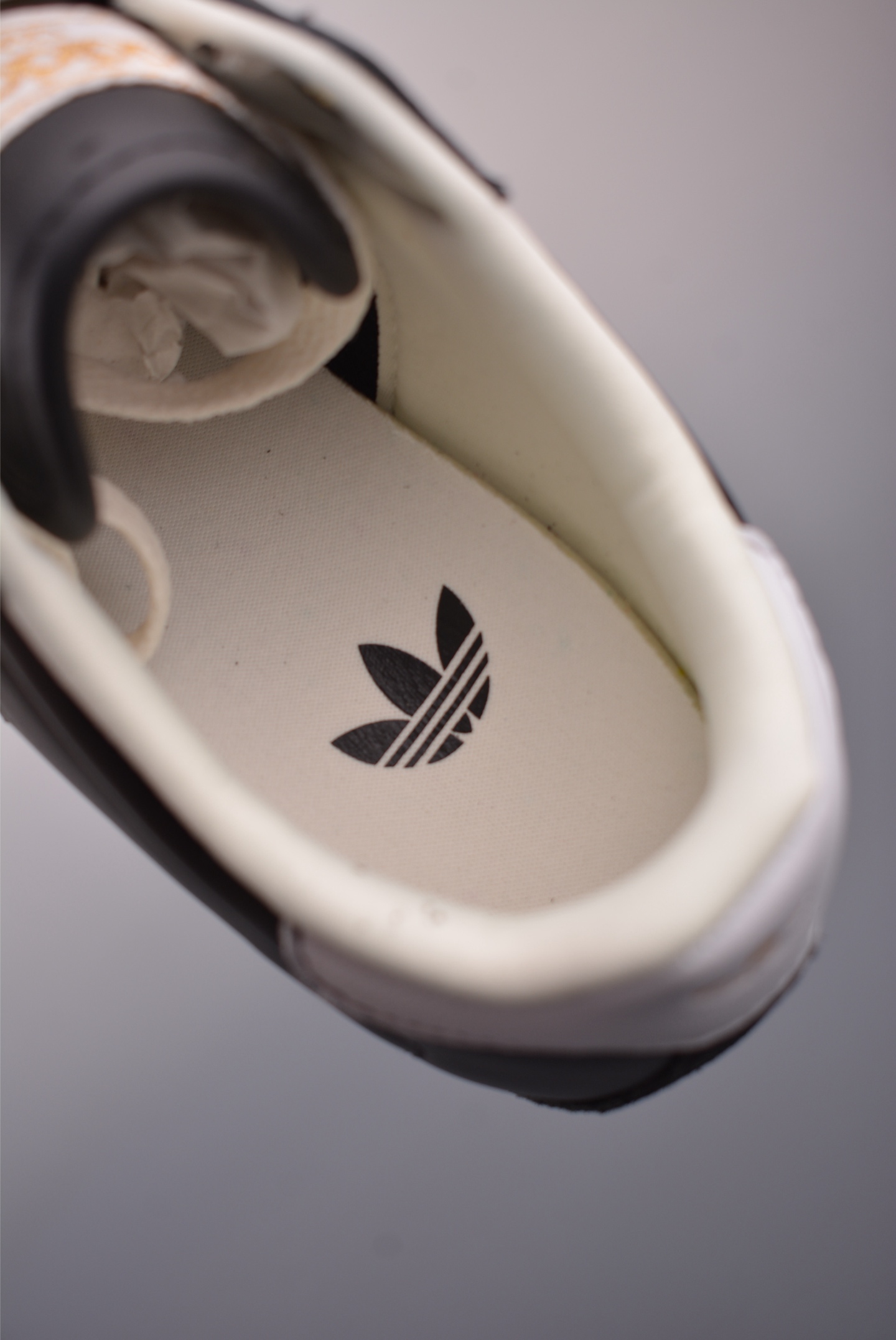adidas阿迪达斯三叶草 T头鞋 CHANGLE 复古薄底经典运动鞋 KJ3960