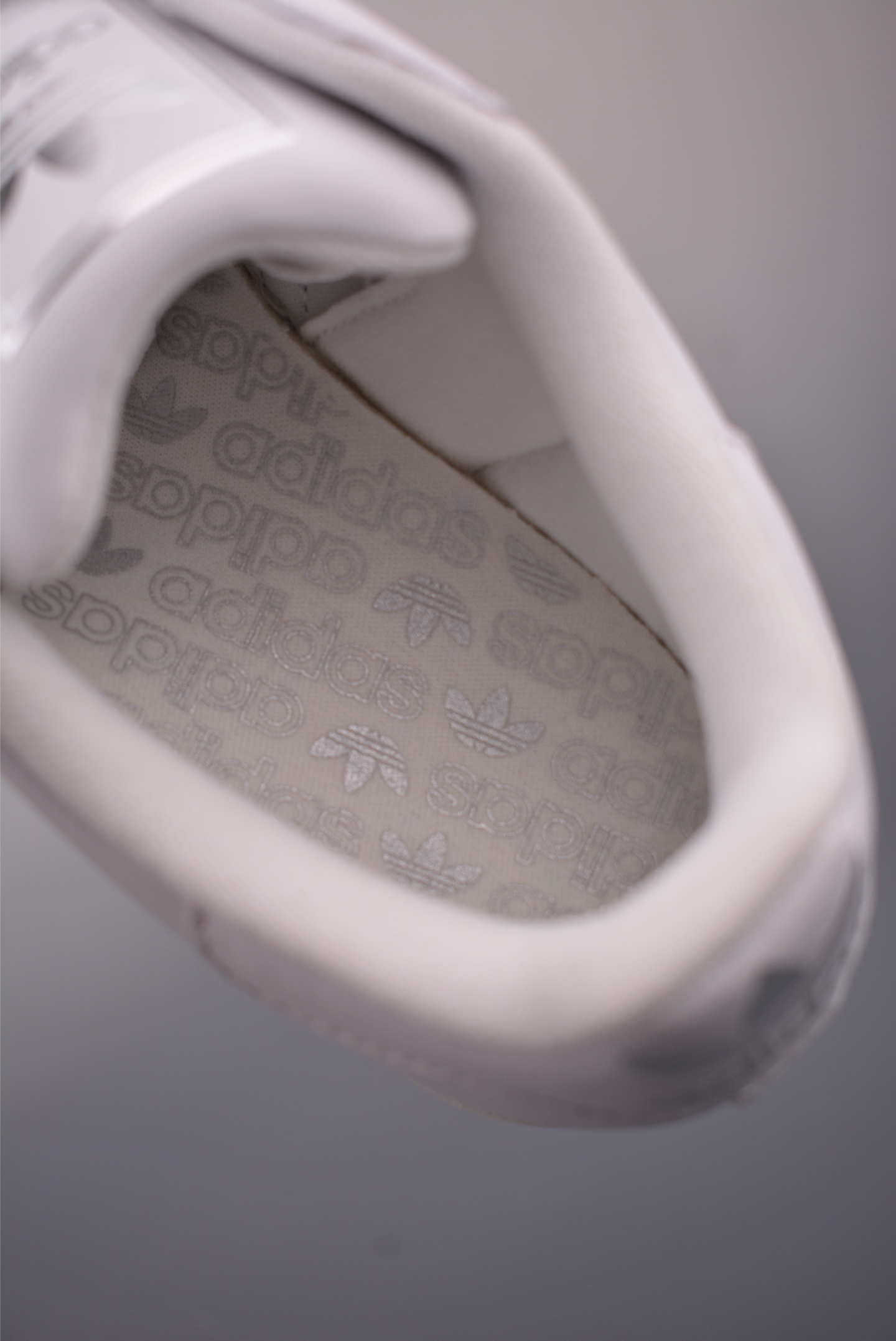 adidas originals Superstar 2 贝壳头 H11顶级头层版 复古板鞋 KJ3551-Top High Quatity Cheap Sneakers Fashion Clothing Clothes Bags handbags Shoes of all Brand wholesale With The best Quality And Beautiful Price from China Factory Chinese suppliers wholesaler seller adidas originals Superstar 2 贝壳头 H11顶级头层版 复古板鞋 KJ3551
