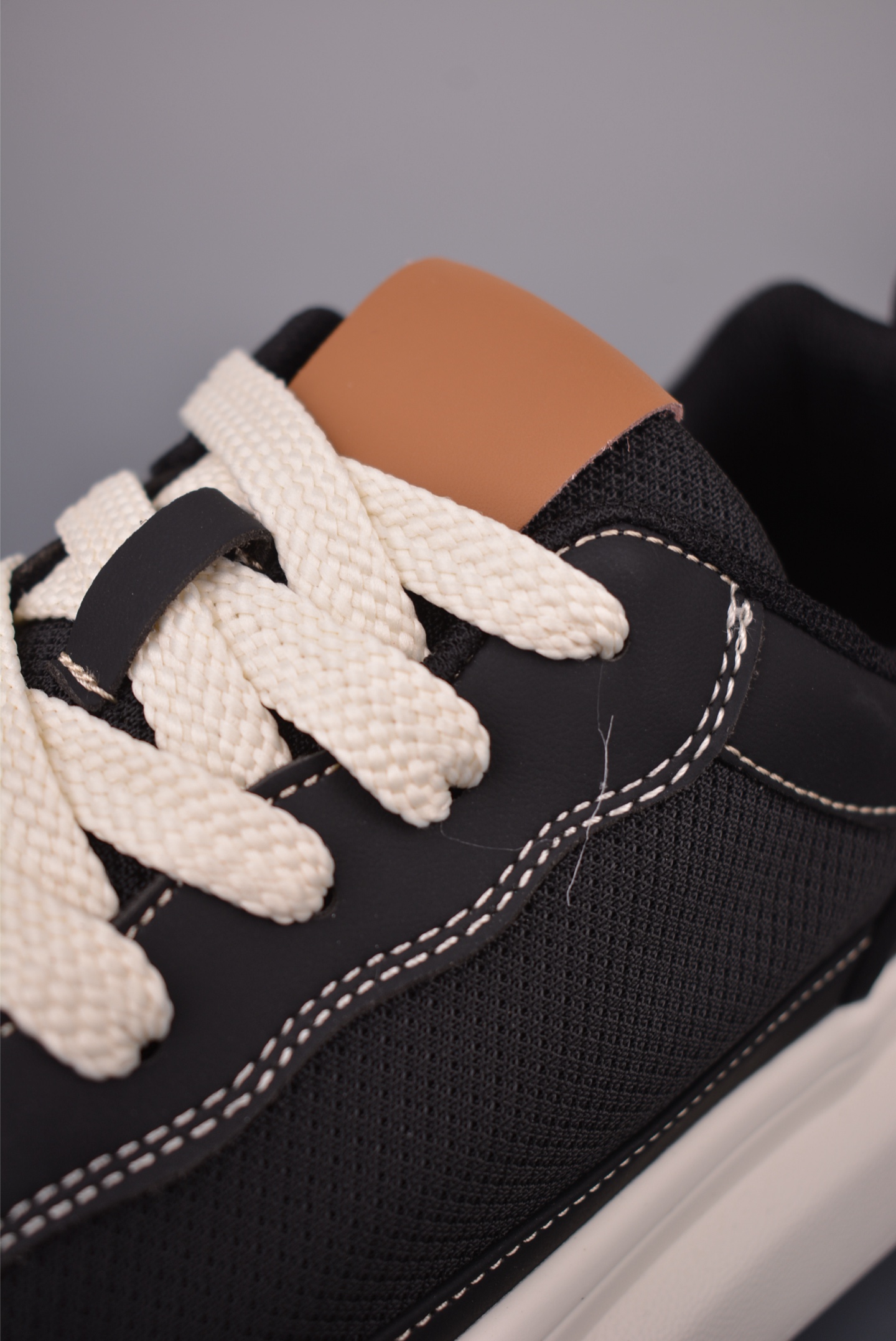 BOSS - 雨果博斯 秋季钢印版本 新款德国高端品牌专柜同步新款-Top High Quatity Cheap Sneakers Fashion Clothing Clothes Bags handbags Shoes of all Brand wholesale With The best Quality And Beautiful Price from China Factory Chinese suppliers wholesaler seller BOSS - 雨果博斯 秋季钢印版本 新款德国高端品牌专柜同步新款