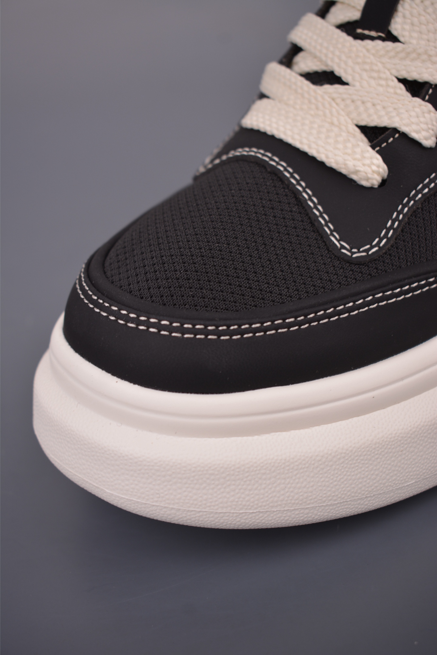 BOSS - 雨果博斯 秋季钢印版本 新款德国高端品牌专柜同步新款-Top High Quatity Cheap Sneakers Fashion Clothing Clothes Bags handbags Shoes of all Brand wholesale With The best Quality And Beautiful Price from China Factory Chinese suppliers wholesaler seller BOSS - 雨果博斯 秋季钢印版本 新款德国高端品牌专柜同步新款