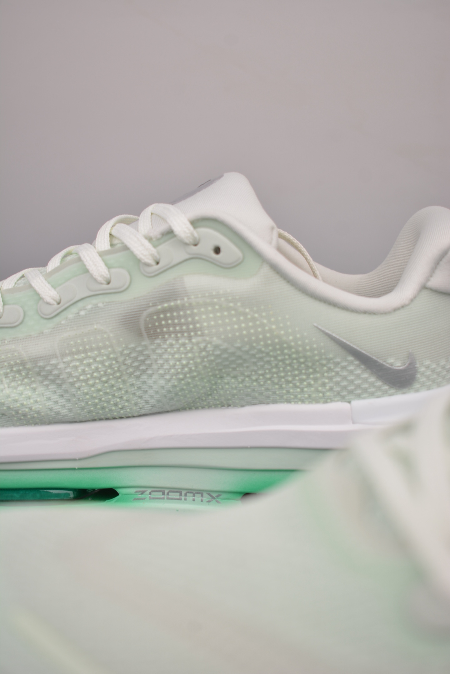 Nike Vomero premium Air气垫40周年 舒适百搭防滑耐磨 支撑缓震低帮 休闲跑步鞋 HM5973-300-Top High Quatity Cheap Sneakers Fashion Clothing Clothes Bags handbags Shoes of all Brand wholesale With The best Quality And Beautiful Price from China Factory Chinese suppliers wholesaler seller Nike Vomero premium Air气垫40周年 舒适百搭防滑耐磨 支撑缓震低帮 休闲跑步鞋 HM5973-300