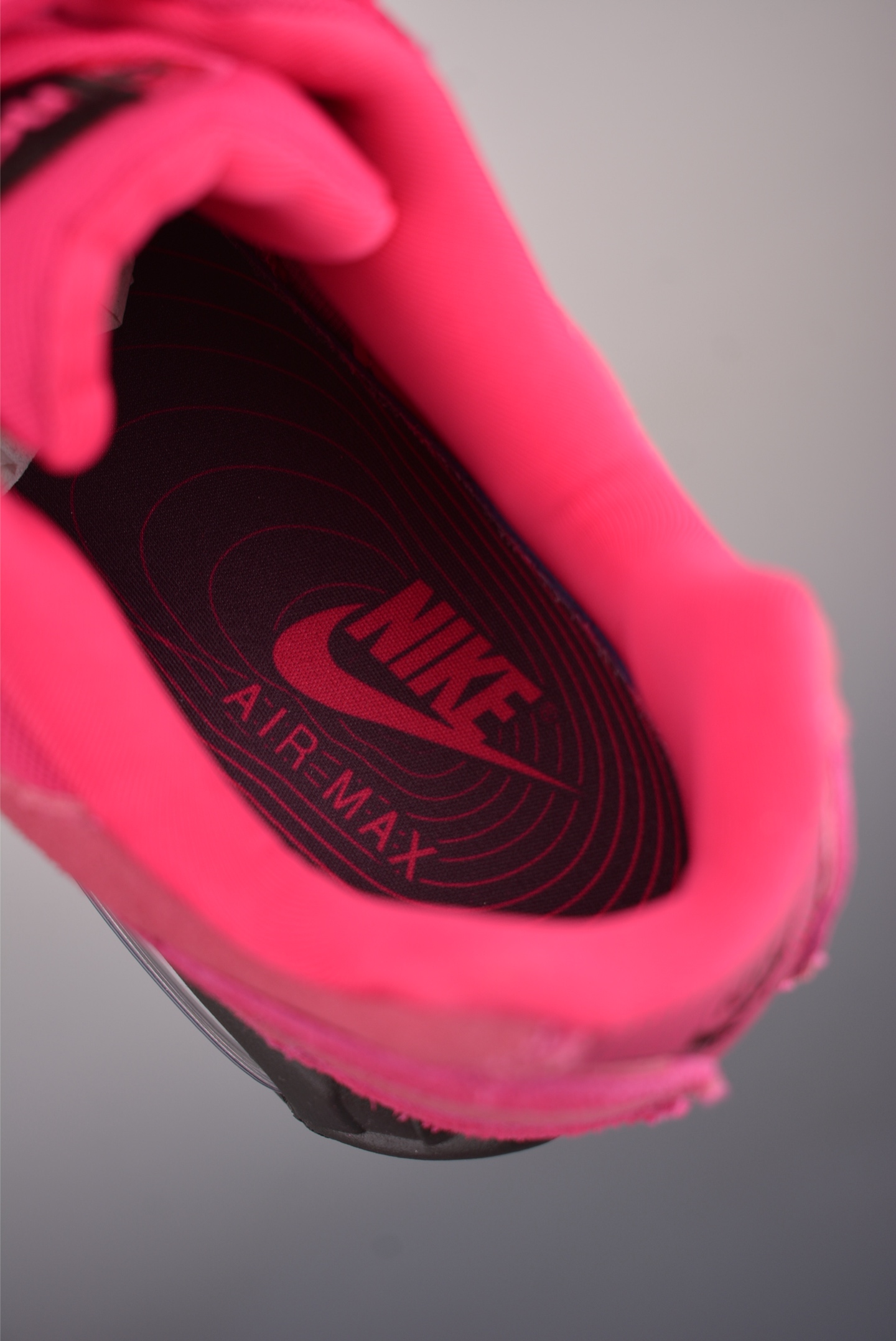 NIKE Air Max 95 纯原版本 潮流百搭 气垫缓震慢跑鞋 II7632-600 NIKE Air Max 95 纯原版本 潮流百搭 气垫缓震慢跑鞋 II7632-600