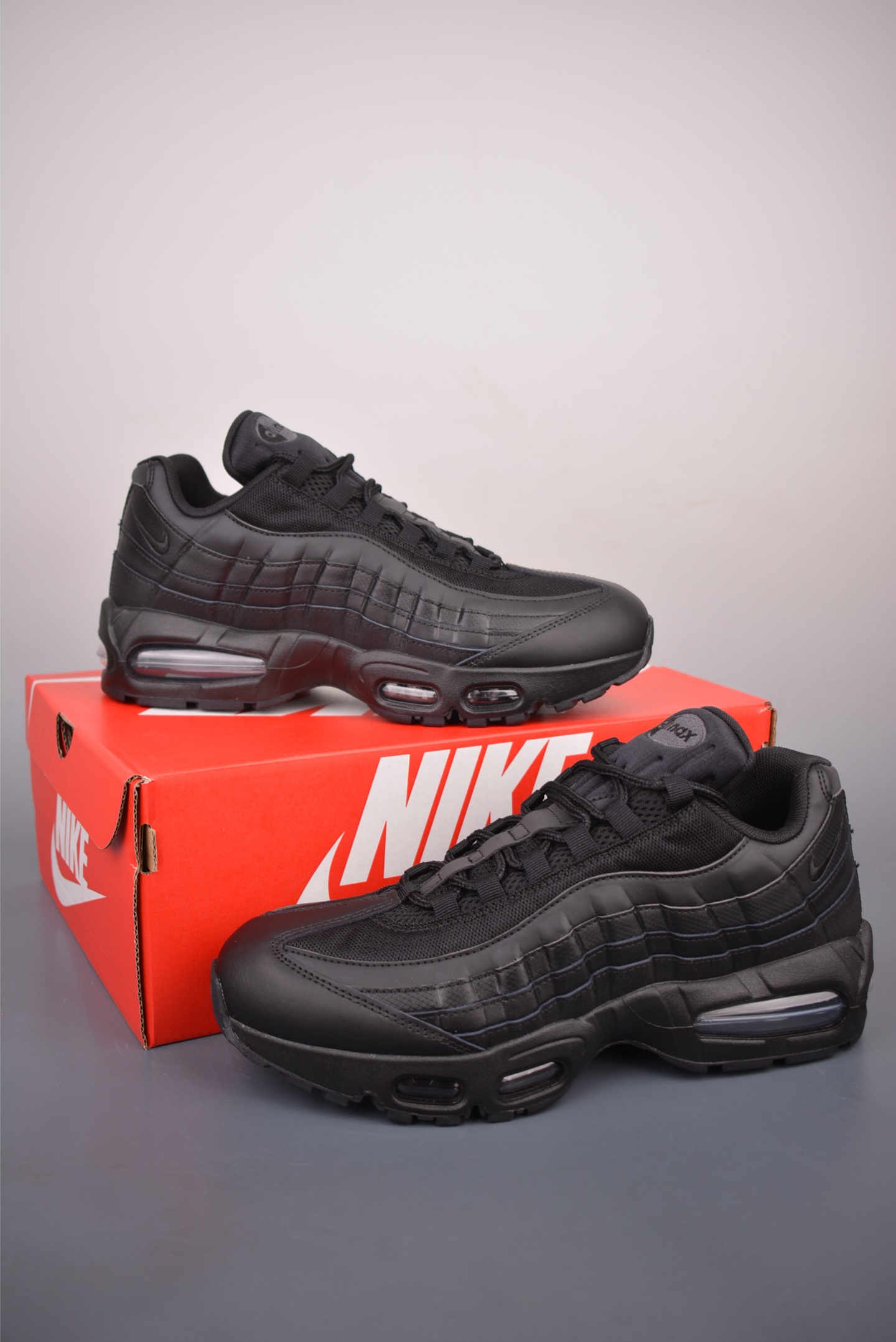 NIKE Air Max 95 纯原版本 潮流百搭 气垫缓震慢跑鞋 HM8755-001 NIKE Air Max 95 纯原版本 潮流百搭 气垫缓震慢跑鞋 HM8755-001