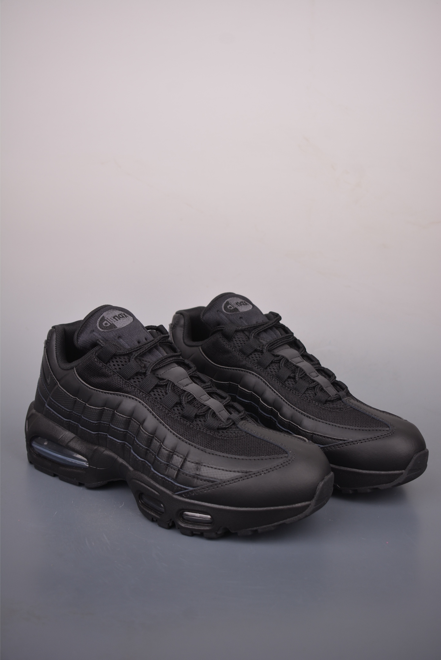 NIKE Air Max 95 纯原版本 潮流百搭 气垫缓震慢跑鞋 HM8755-001 NIKE Air Max 95 纯原版本 潮流百搭 气垫缓震慢跑鞋 HM8755-001