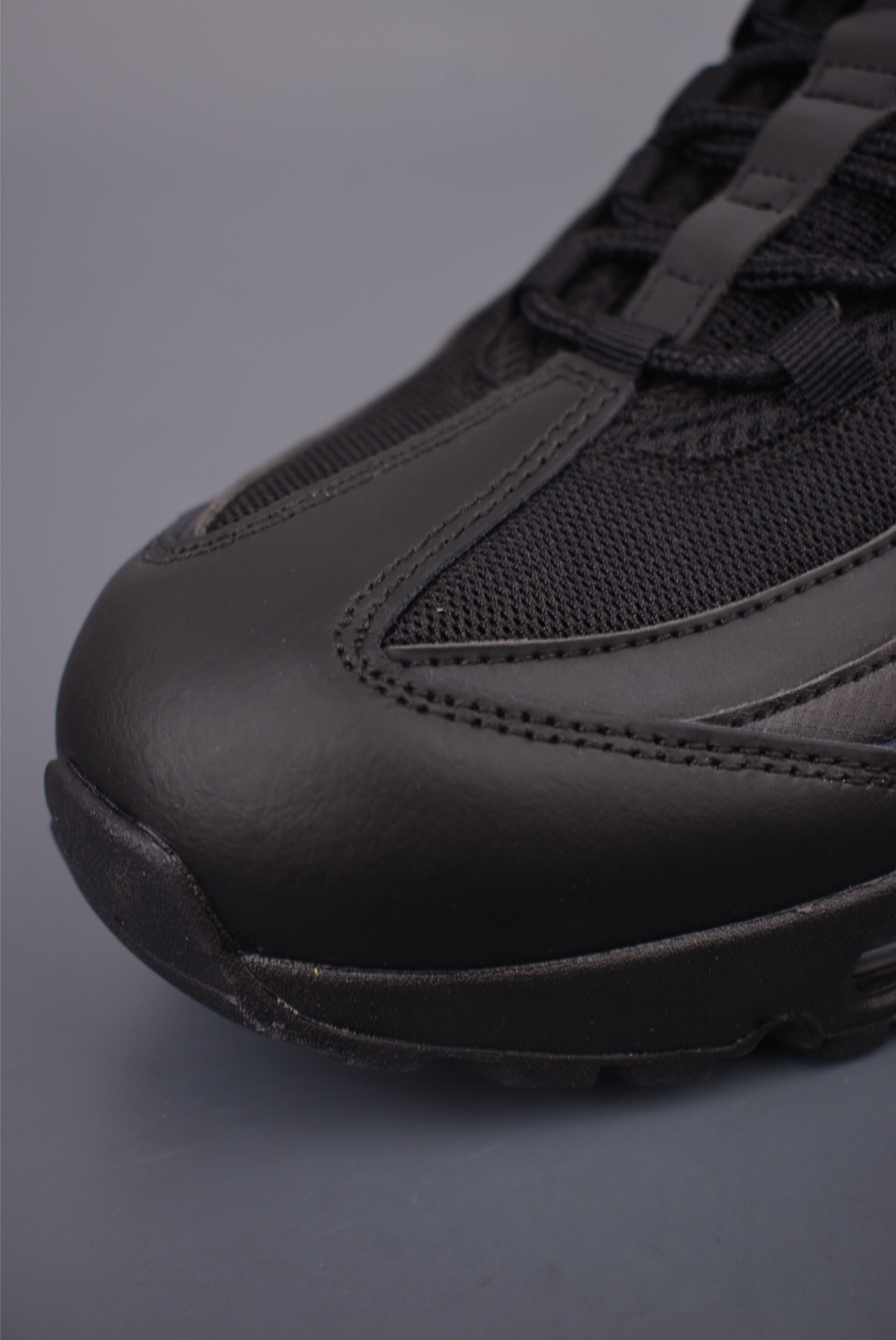 NIKE Air Max 95 纯原版本 潮流百搭 气垫缓震慢跑鞋 HM8755-001 NIKE Air Max 95 纯原版本 潮流百搭 气垫缓震慢跑鞋 HM8755-001