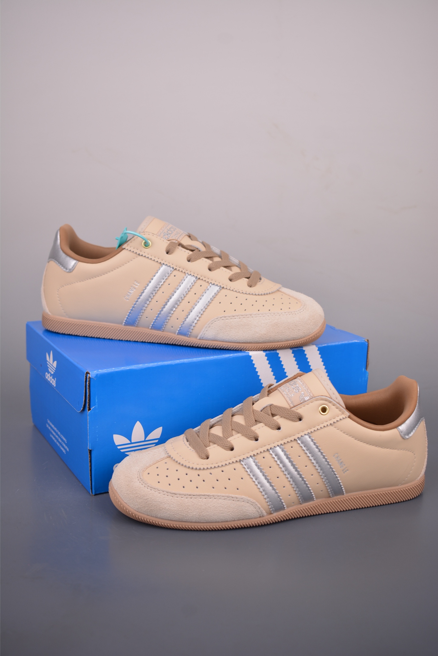 adidas阿迪达斯三叶草 T头鞋 CHANGLE 复古薄底经典运动鞋 KJ3961-Top High Quatity Cheap Sneakers Fashion Clothing Clothes Bags handbags Shoes of all Brand wholesale With The best Quality And Beautiful Price from China Factory Chinese suppliers wholesaler seller adidas阿迪达斯三叶草 T头鞋 CHANGLE 复古薄底经典运动鞋 KJ3961