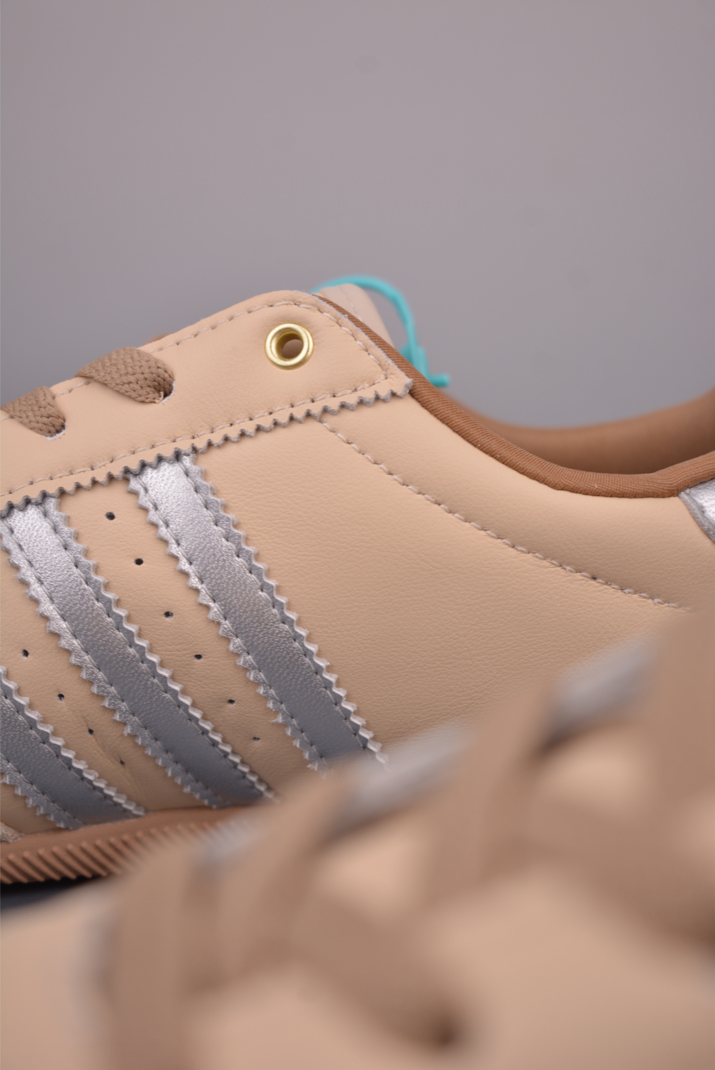 adidas阿迪达斯三叶草 T头鞋 CHANGLE 复古薄底经典运动鞋 KJ3961-Top High Quatity Cheap Sneakers Fashion Clothing Clothes Bags handbags Shoes of all Brand wholesale With The best Quality And Beautiful Price from China Factory Chinese suppliers wholesaler seller adidas阿迪达斯三叶草 T头鞋 CHANGLE 复古薄底经典运动鞋 KJ3961