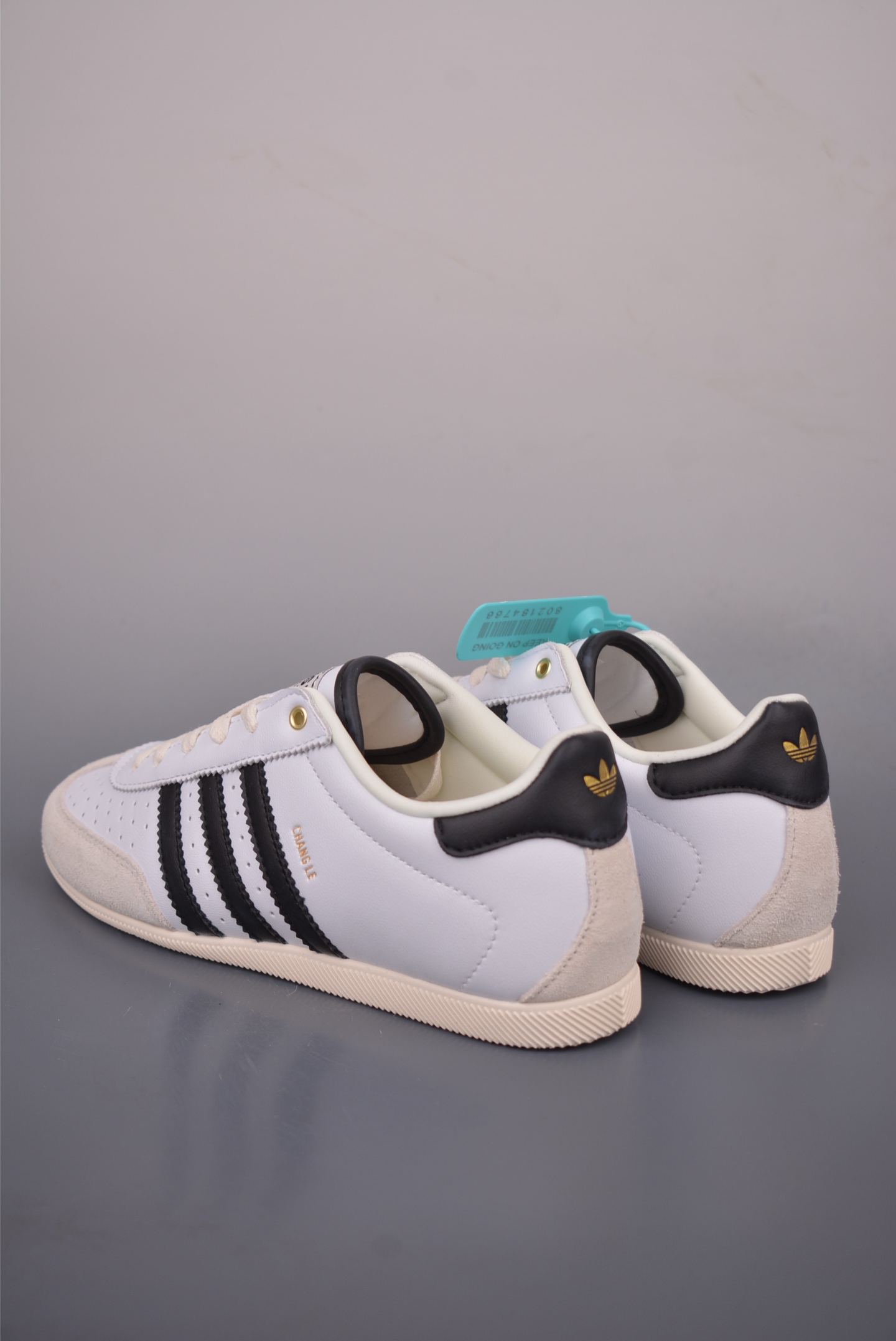 adidas阿迪达斯三叶草 T头鞋 CHANGLE 复古薄底经典运动鞋 KJ3959 adidas阿迪达斯三叶草 T头鞋 CHANGLE 复古薄底经典运动鞋 KJ3959