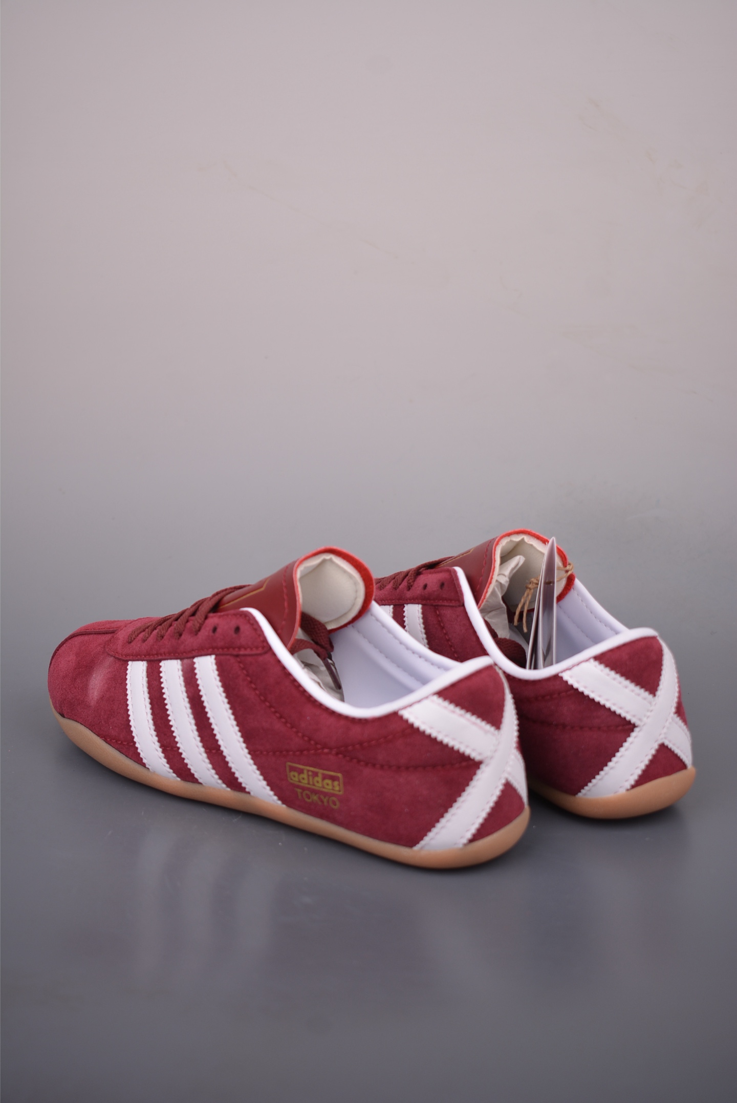 阿迪达斯Adidas Tokyo W 东京限定系列 复古百搭薄底德训运动T头鞋 KJ0699-Top High Quatity Cheap Sneakers Fashion Clothing Clothes Bags handbags Shoes of all Brand wholesale With The best Quality And Beautiful Price from China Factory Chinese suppliers wholesaler seller 阿迪达斯Adidas Tokyo W 东京限定系列 复古百搭薄底德训运动T头鞋 KJ0699