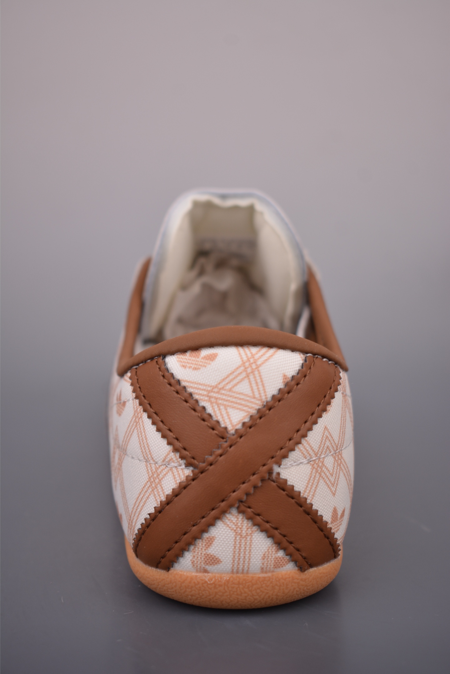 阿迪达斯Adidas Tokyo W 东京限定系列 复古百搭薄底德训运动T头鞋 KJ0695-Top High Quatity Cheap Sneakers Fashion Clothing Clothes Bags handbags Shoes of all Brand wholesale With The best Quality And Beautiful Price from China Factory Chinese suppliers wholesaler seller 阿迪达斯Adidas Tokyo W 东京限定系列 复古百搭薄底德训运动T头鞋 KJ0695