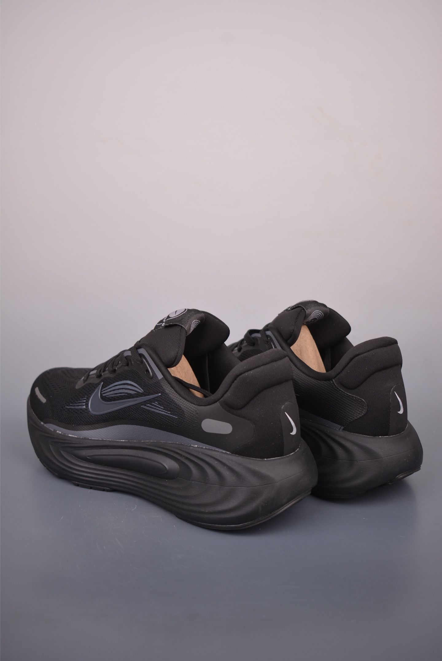 Nike Air Zoom Vomero 19 DX5819-002 Nike Air Zoom Vomero 19 DX5819-002