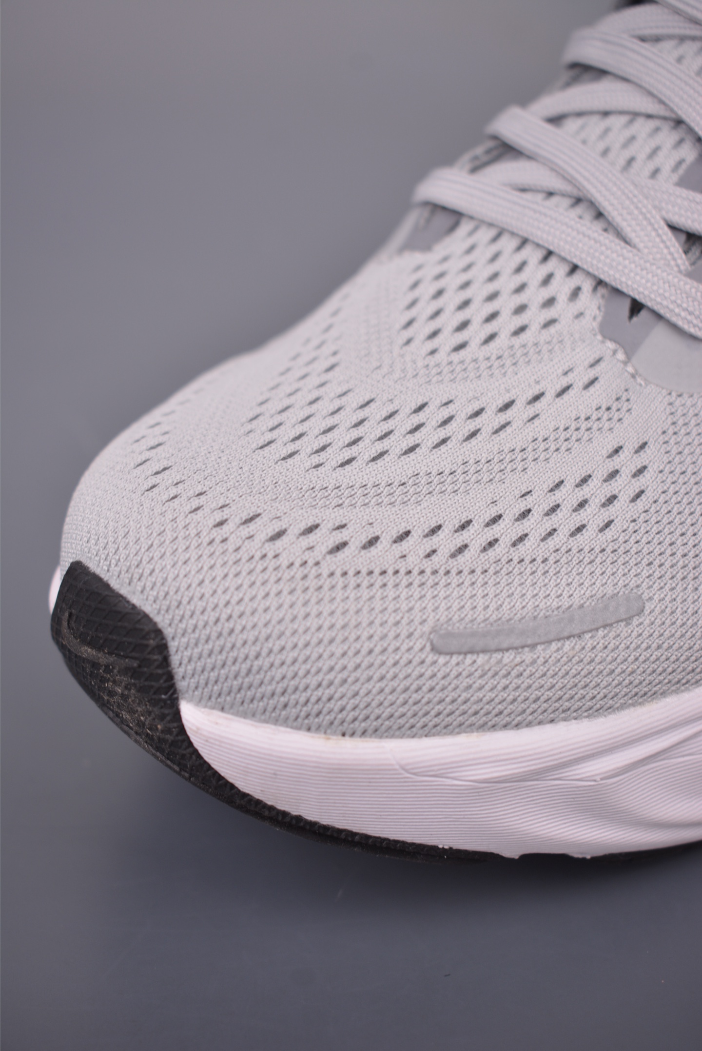 Nike Air Zoom Vomero 19 全新科技提前原鞋开发 运动跑鞋 DX5819-004
