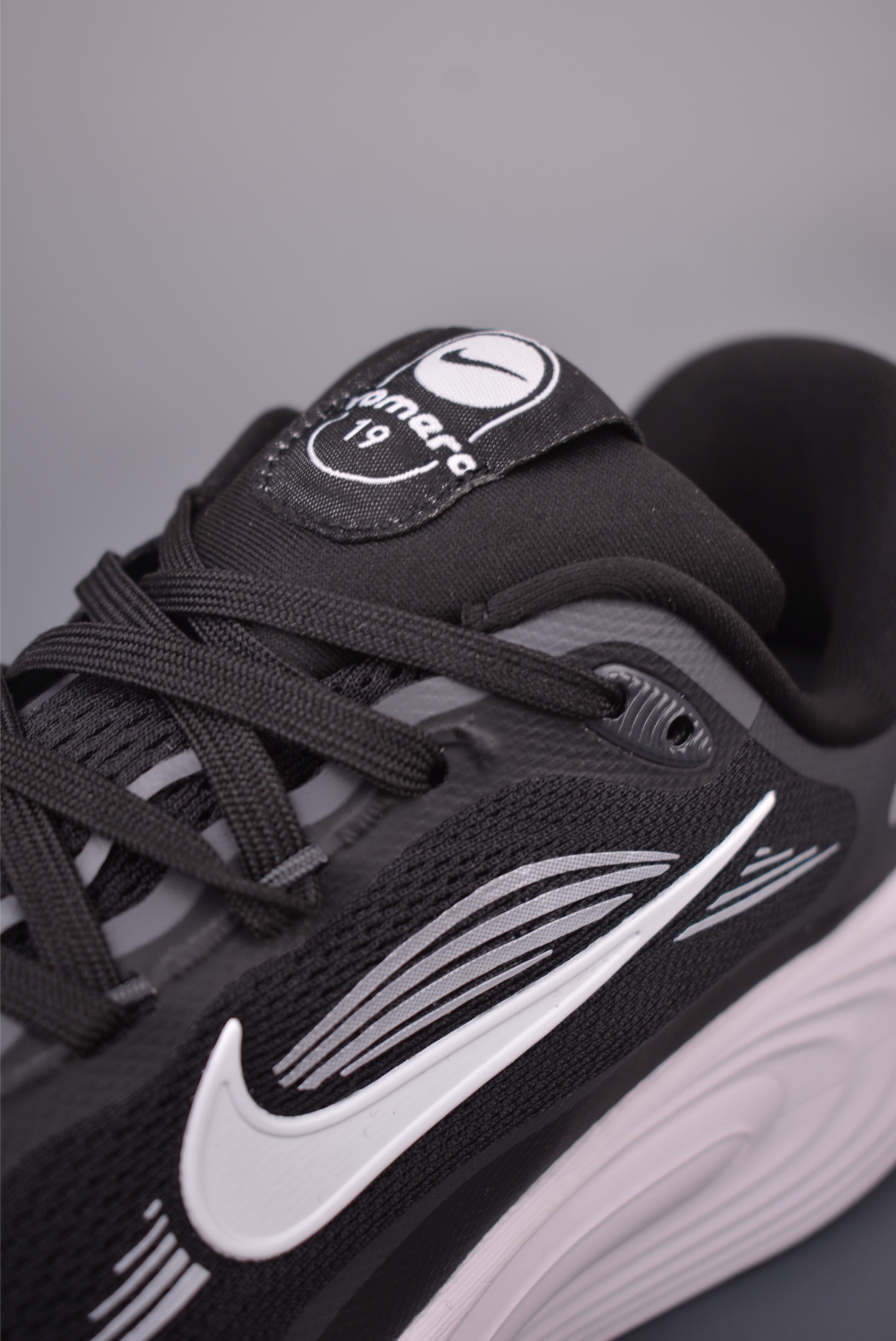 Nike Air Zoom Vomero 19 DX5819-001-Top High Quatity Cheap Sneakers Fashion Clothing Clothes Bags handbags Shoes of all Brand wholesale With The best Quality And Beautiful Price from China Factory Chinese suppliers wholesaler seller Nike Air Zoom Vomero 19 DX5819-001