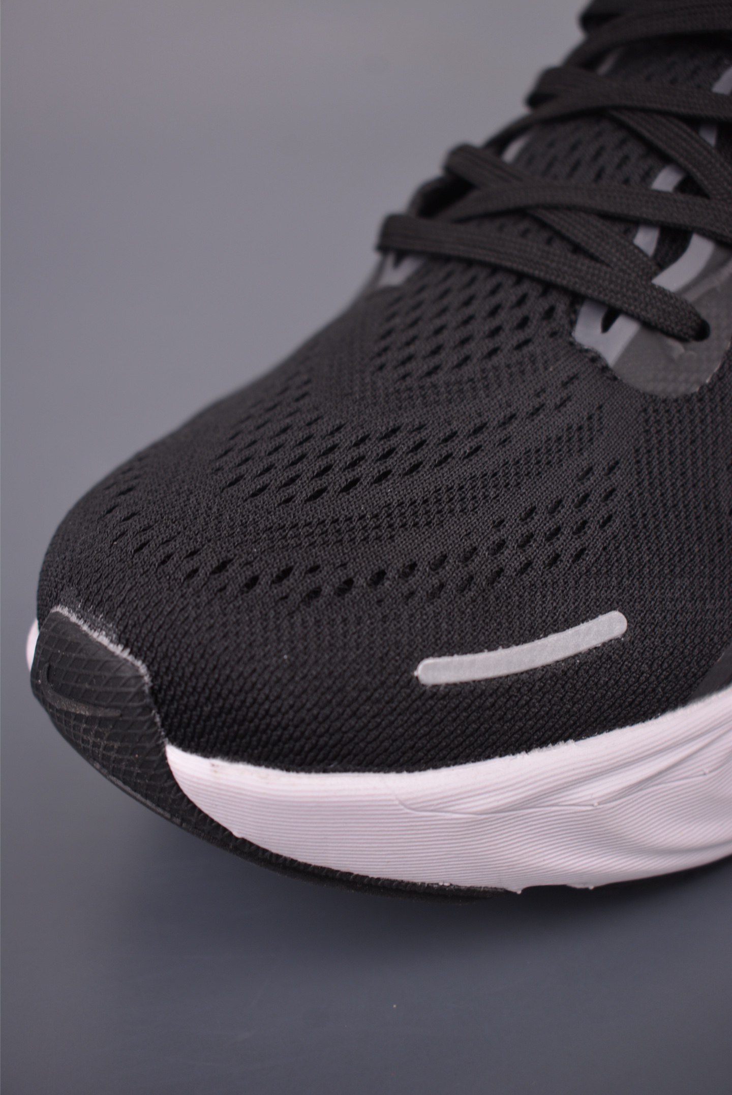 Nike Air Zoom Vomero 19 DX5819-001-Top High Quatity Cheap Sneakers Fashion Clothing Clothes Bags handbags Shoes of all Brand wholesale With The best Quality And Beautiful Price from China Factory Chinese suppliers wholesaler seller Nike Air Zoom Vomero 19 DX5819-001