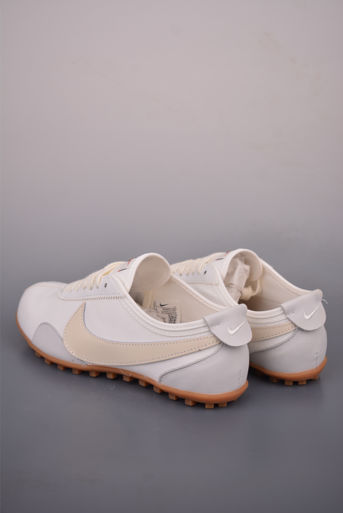 Nike Moon Shoe Summit 耐克 柔软舒适防滑耐磨 低帮休闲板鞋 IW0955-100-Top High Quatity Cheap Sneakers Fashion Clothing Clothes Bags handbags Shoes of all Brand wholesale With The best Quality And Beautiful Price from China Factory Chinese suppliers wholesaler seller Nike Moon Shoe Summit 耐克 柔软舒适防滑耐磨 低帮休闲板鞋 IW0955-100