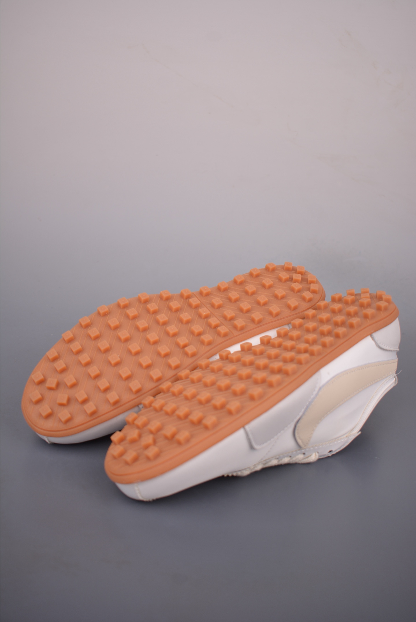 Nike Moon Shoe Summit 耐克 柔软舒适防滑耐磨 低帮休闲板鞋 IW0955-100-Top High Quatity Cheap Sneakers Fashion Clothing Clothes Bags handbags Shoes of all Brand wholesale With The best Quality And Beautiful Price from China Factory Chinese suppliers wholesaler seller Nike Moon Shoe Summit 耐克 柔软舒适防滑耐磨 低帮休闲板鞋 IW0955-100
