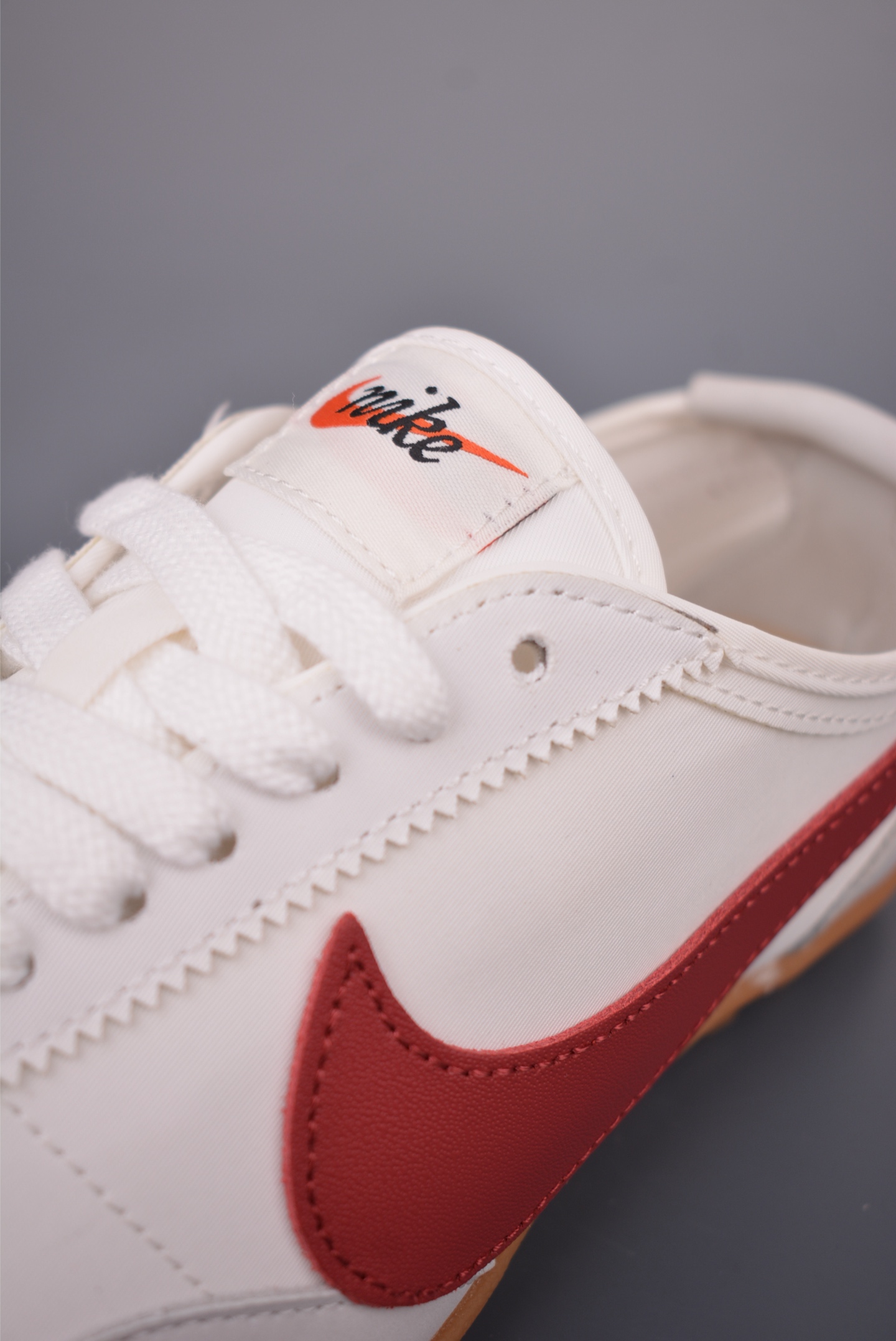 Nike Moon Shoe Summit 耐克 柔软舒适防滑耐磨 低帮休闲板鞋 II0407-100