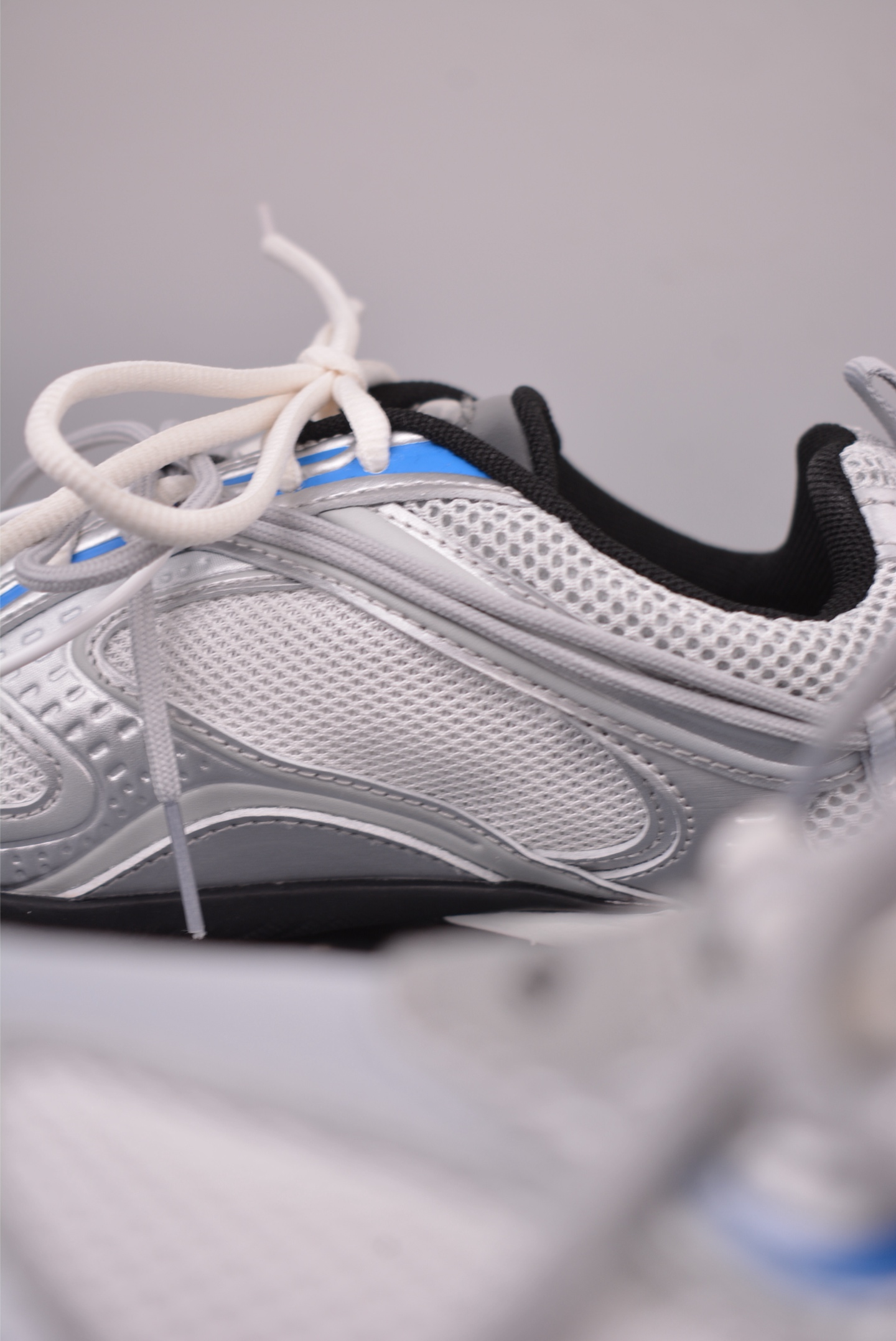 Balenciaga巴黎世家 25代Radar 圆头系带 做旧效果 865704-Top High Quatity Cheap Sneakers Fashion Clothing Clothes Bags handbags Shoes of all Brand wholesale With The best Quality And Beautiful Price from China Factory Chinese suppliers wholesaler seller Balenciaga巴黎世家 25代Radar 圆头系带 做旧效果 865704