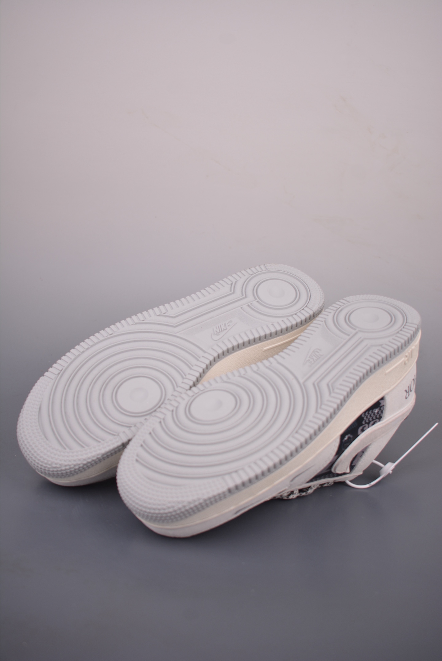 Nike Air Force 1 Low Dior联名 SS1979-019